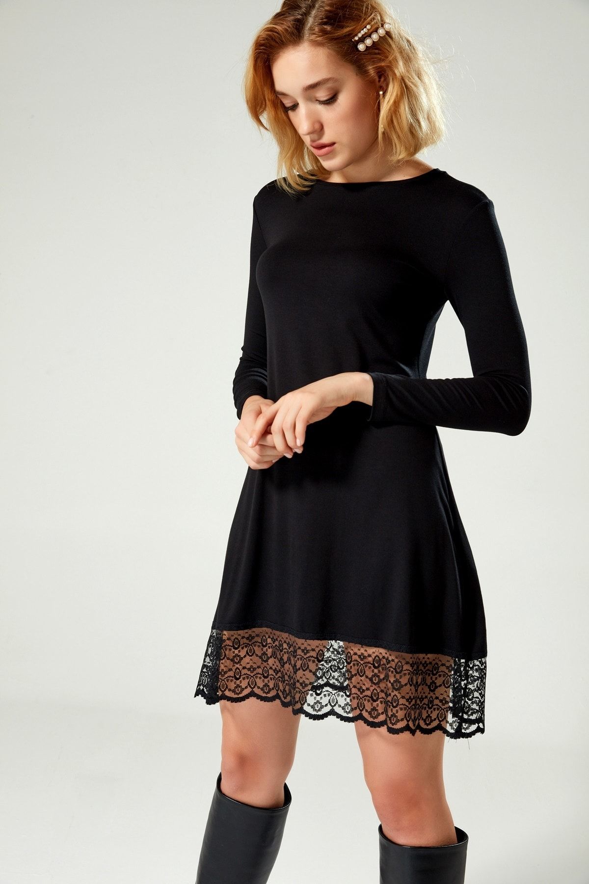 Boutiquen Kadın Siyah Eteği Dantelli Uzun Kollu Elbise 2152