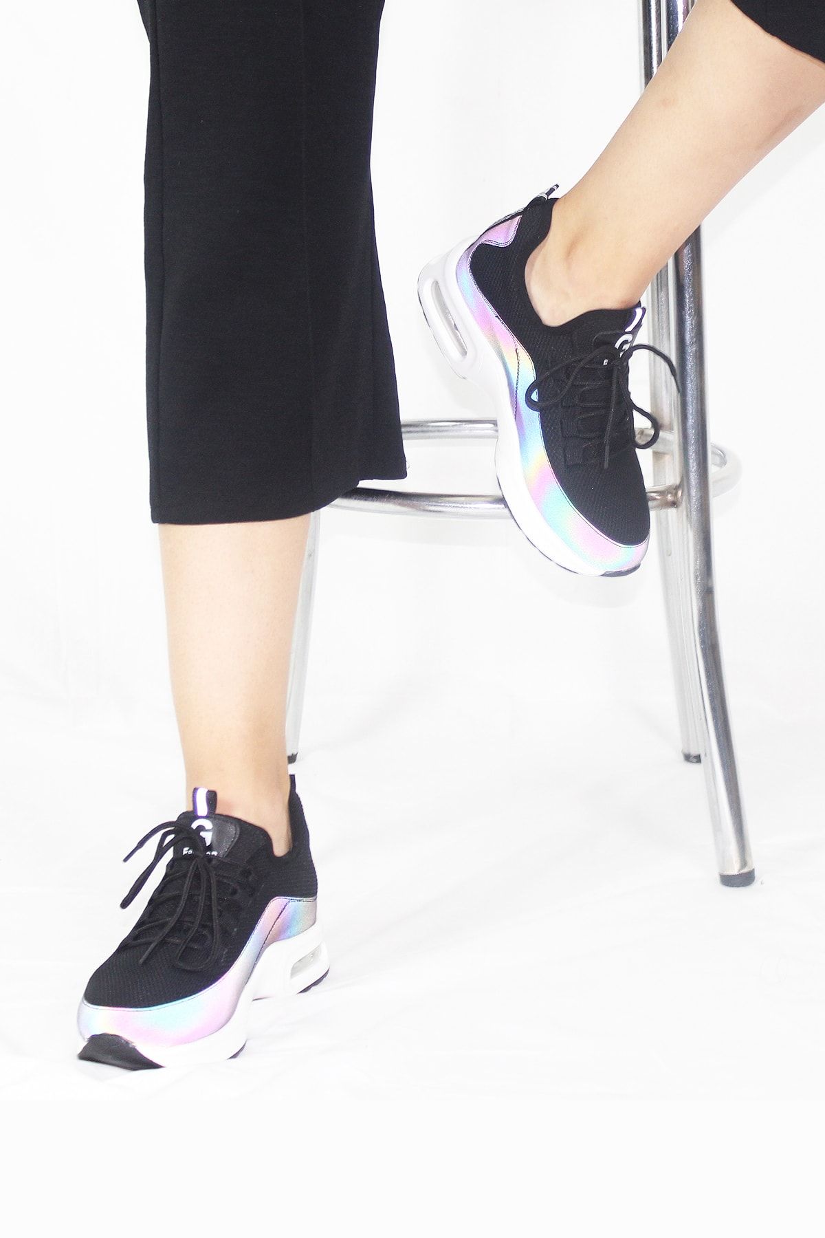 Guja Çapraz Bağlı Siyah Kadın Sneaker