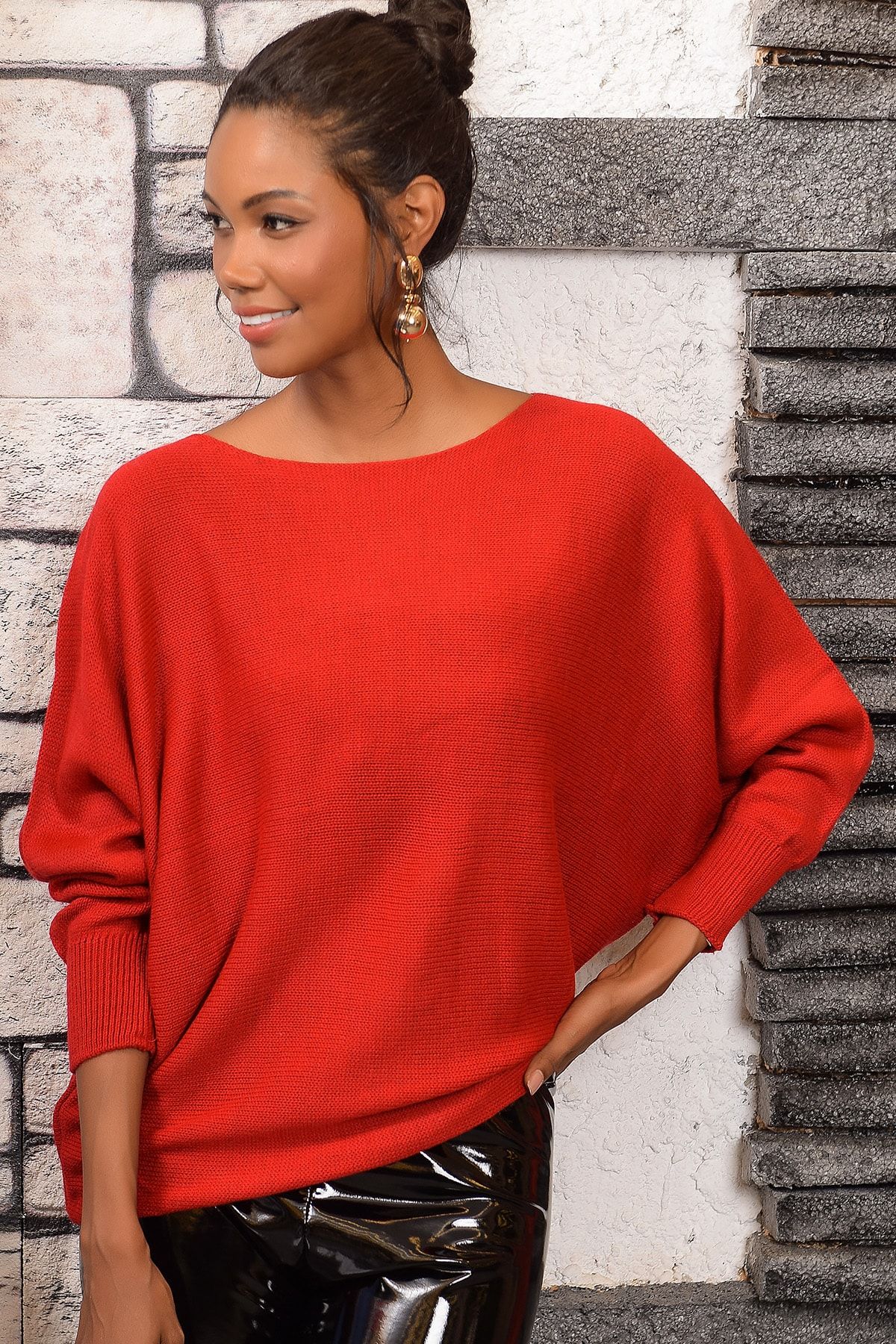 Trend Alaçatı Stili Kadın Kırmızı Kayık Yaka Düz Yarasa Kazak ALC-K1014