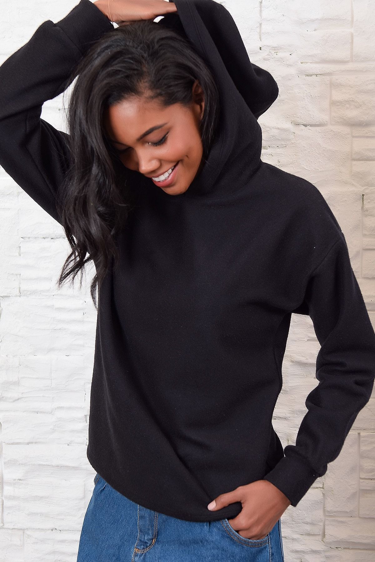 Trend Alaçatı Stili Kadın Siyah Kapşonlu Polar Sweatshırt ALC-018-122-BF