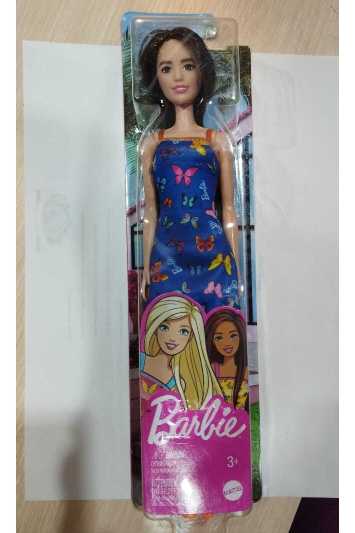 Barbie Şık Kahverengi Saçlı Oyuncak Bebek T7439-hbv06