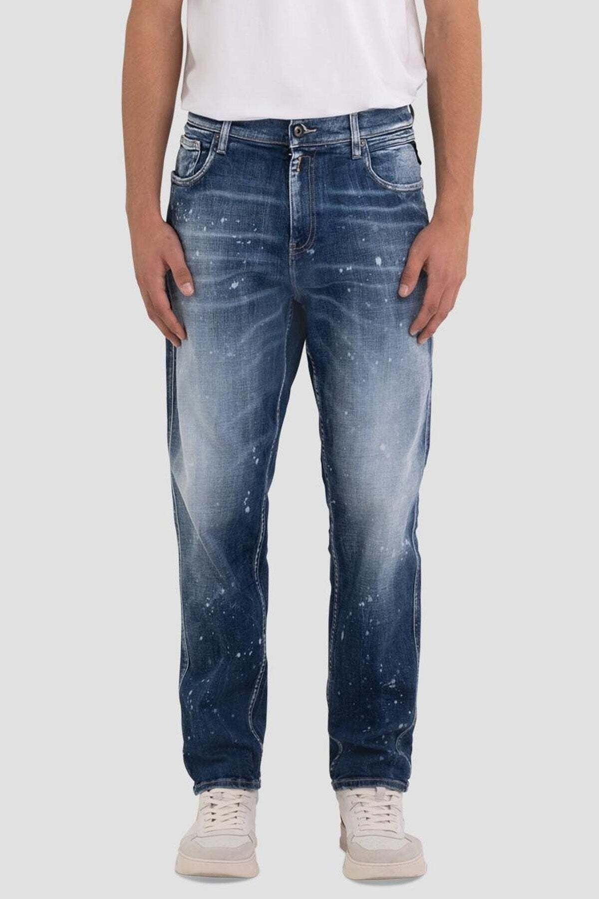 Replay Sandot Relaxed Tapered Fit Jeans