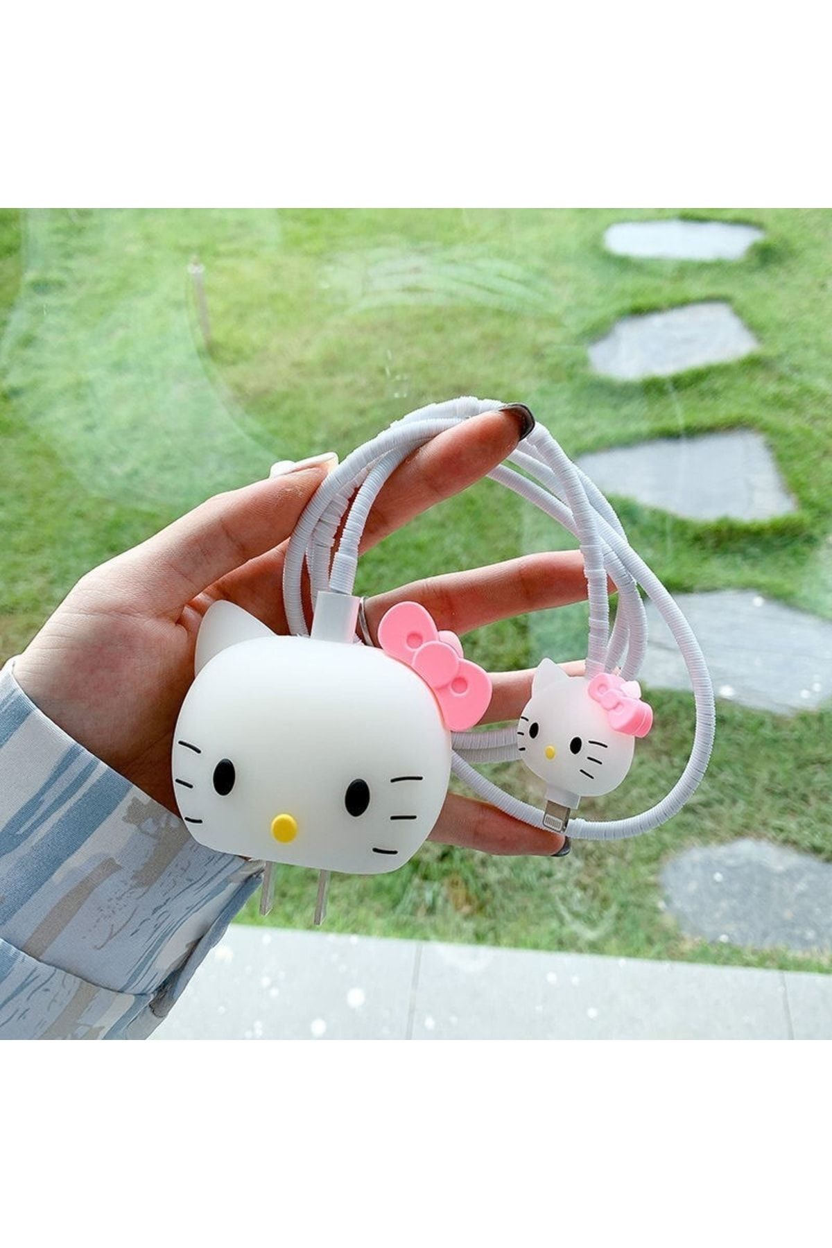 Köstebek Hello Kitty Beyaz Adaptör Kablo Koruyucu Set