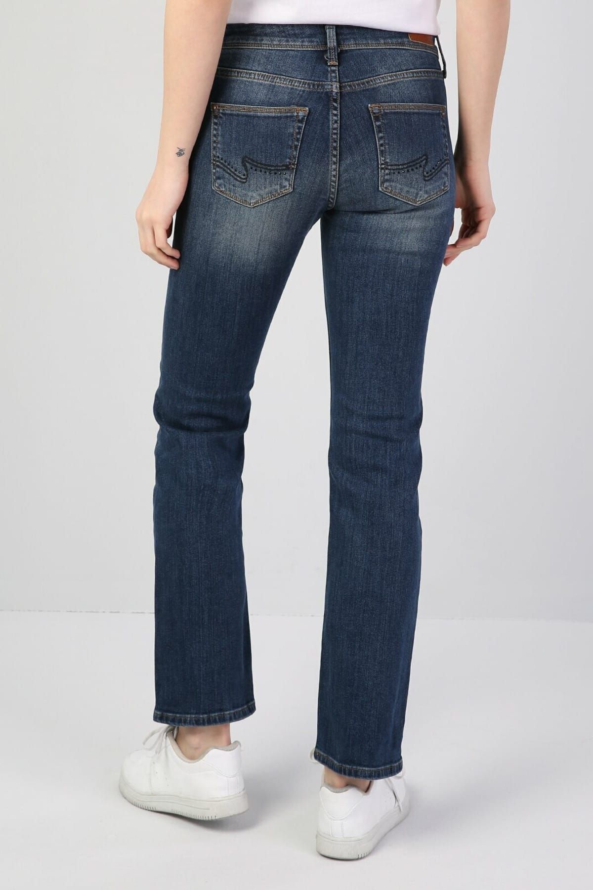 Colin’s 792 Mıla Orta Bel Düz Paça Regular Fit Koyu Mavi Kadın Jean Pantolon