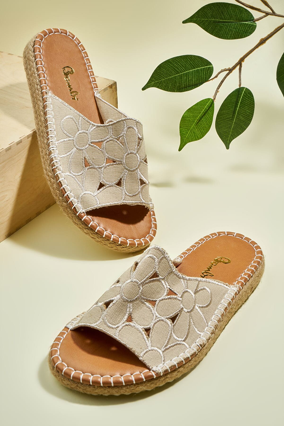 Bambi Bej Kadın Terlik H06560200 Fiyatı, Yorumları TRENDYOL