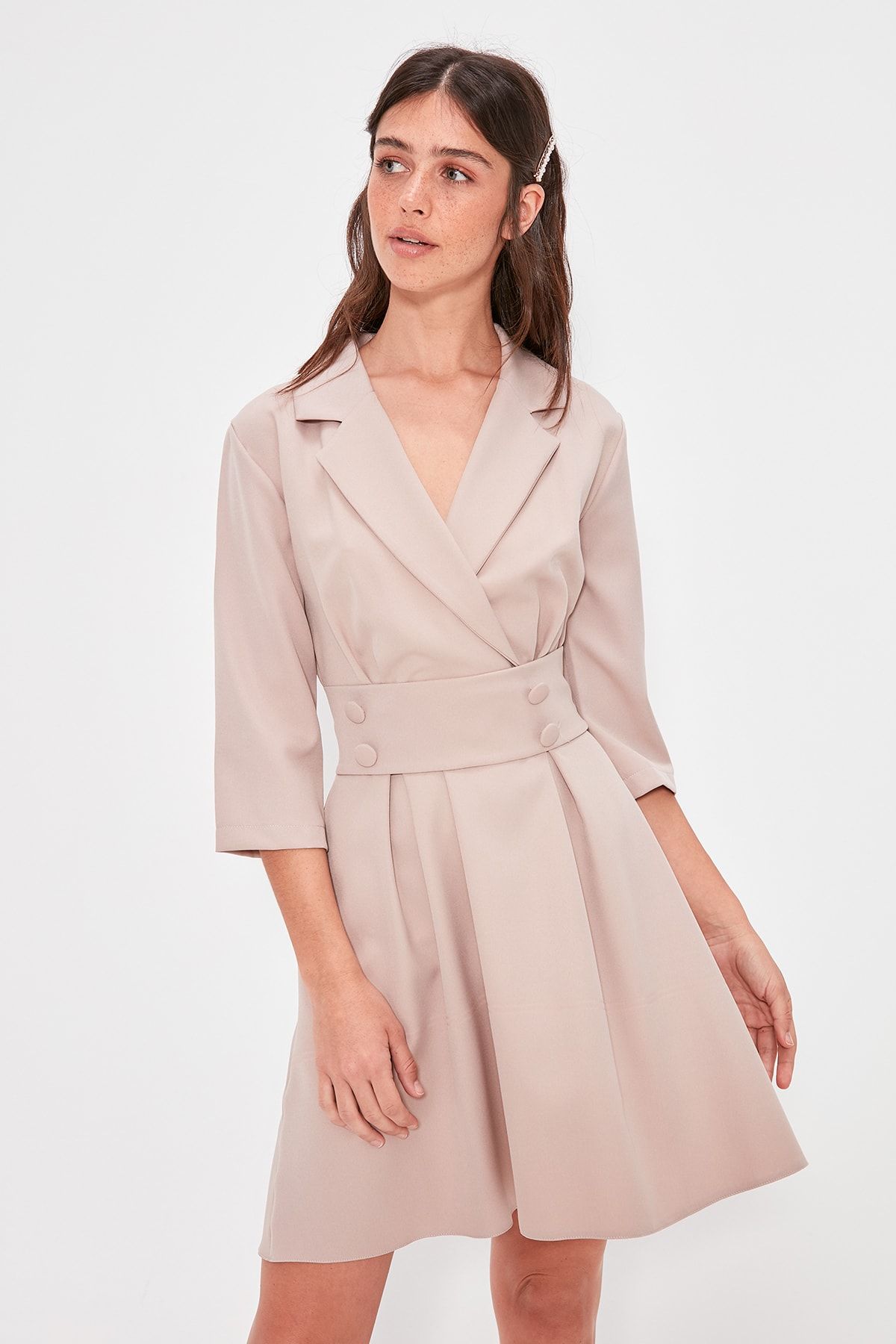 TRENDYOLMİLLA Taş Düğme Detaylı Elbise TWOAW20EL0112