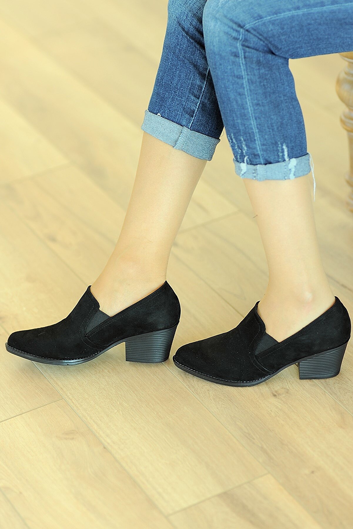 Pembe Potin Siyah Süet Kadın Klasik Topuklu Ayakkabı A5012-19