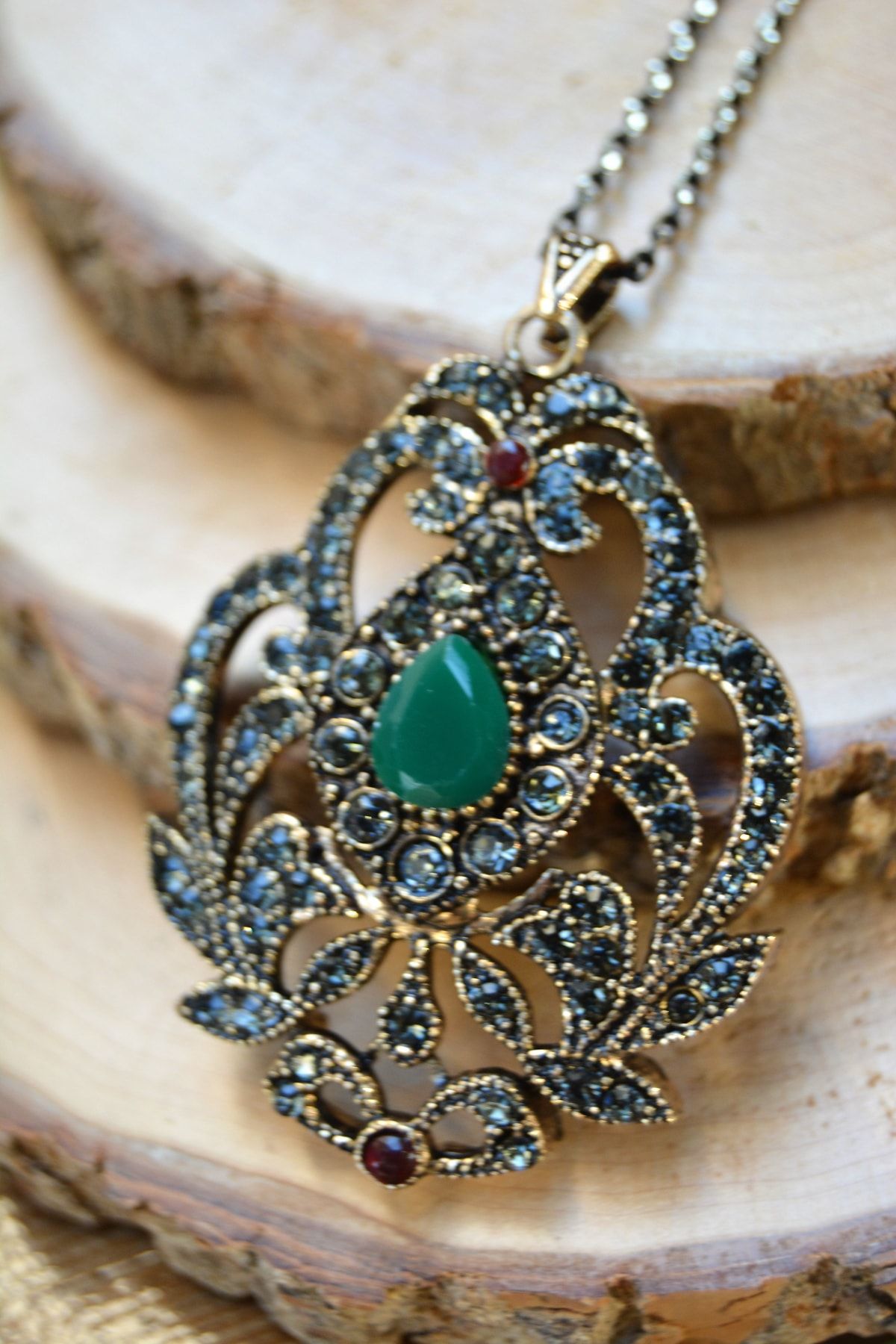 Stoneage Jewellery Kök Zümrüt Taşlı Otantik Kadın Kolye