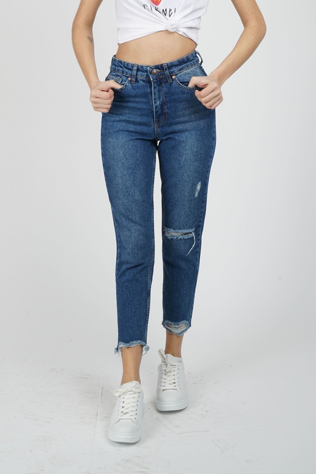 uniq store Yüksek Bel Diz Paça Yırtıklı Mom Jeans