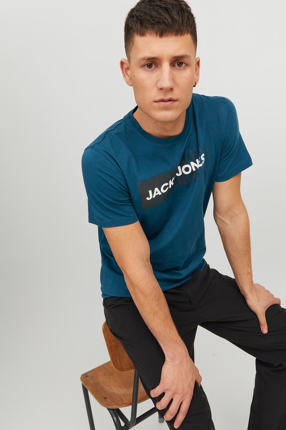 Jack & Jones Essentials Pamuklu Slim Fit Bisiklet Yaka T Shirt Erkek T Shirt 12233999