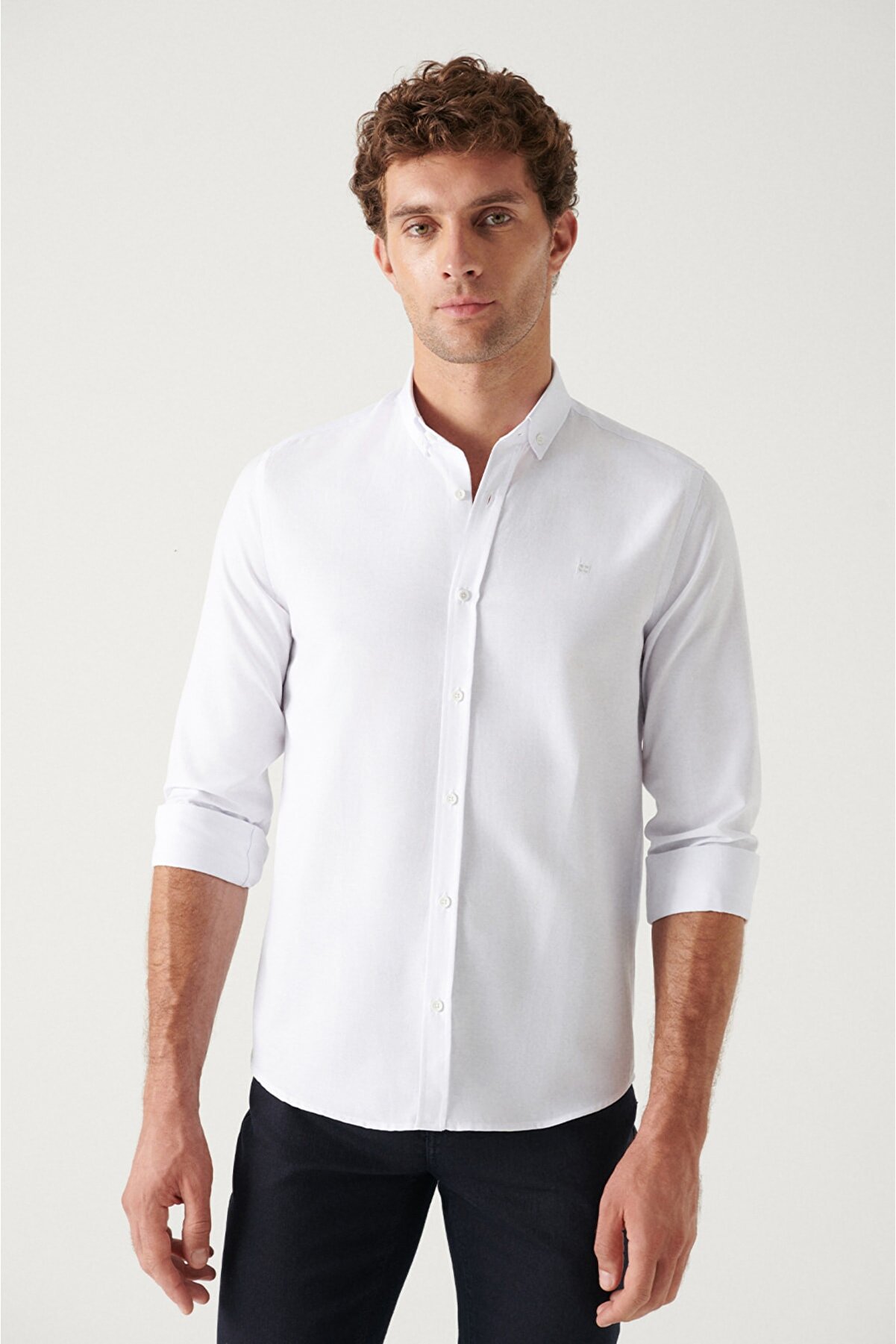 Avva Beyaz Kolay Ütülenebilir Oxford Regular Fit Gömlek E002000
