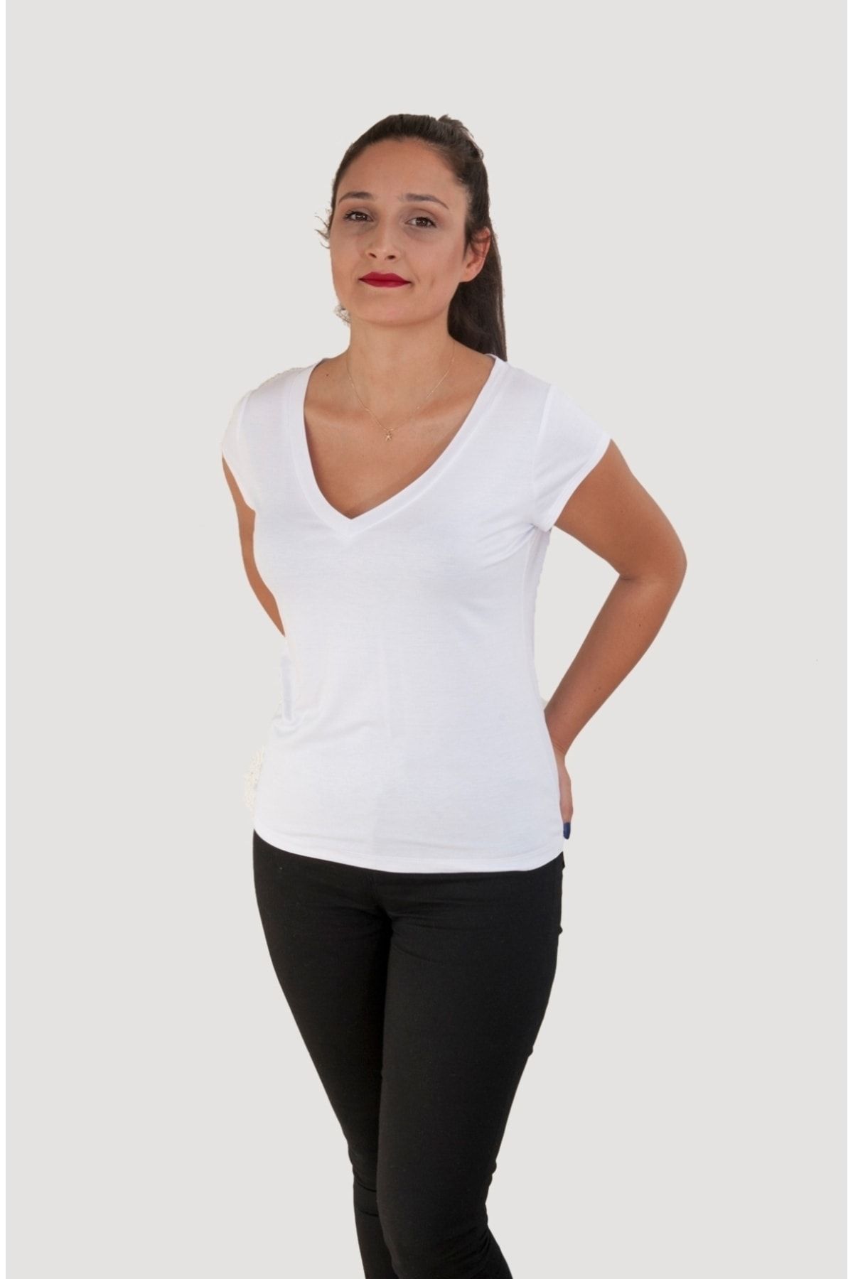 SİSTERS2HC Basıc V Yaka Merserizeli  Beyaz T-shirt