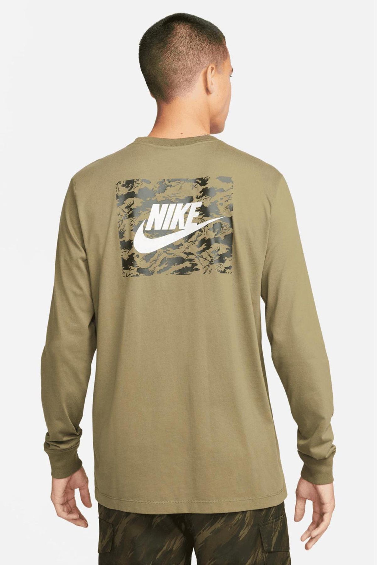 Nike Sportswear Uzun Kollu Erkek Tişörtü