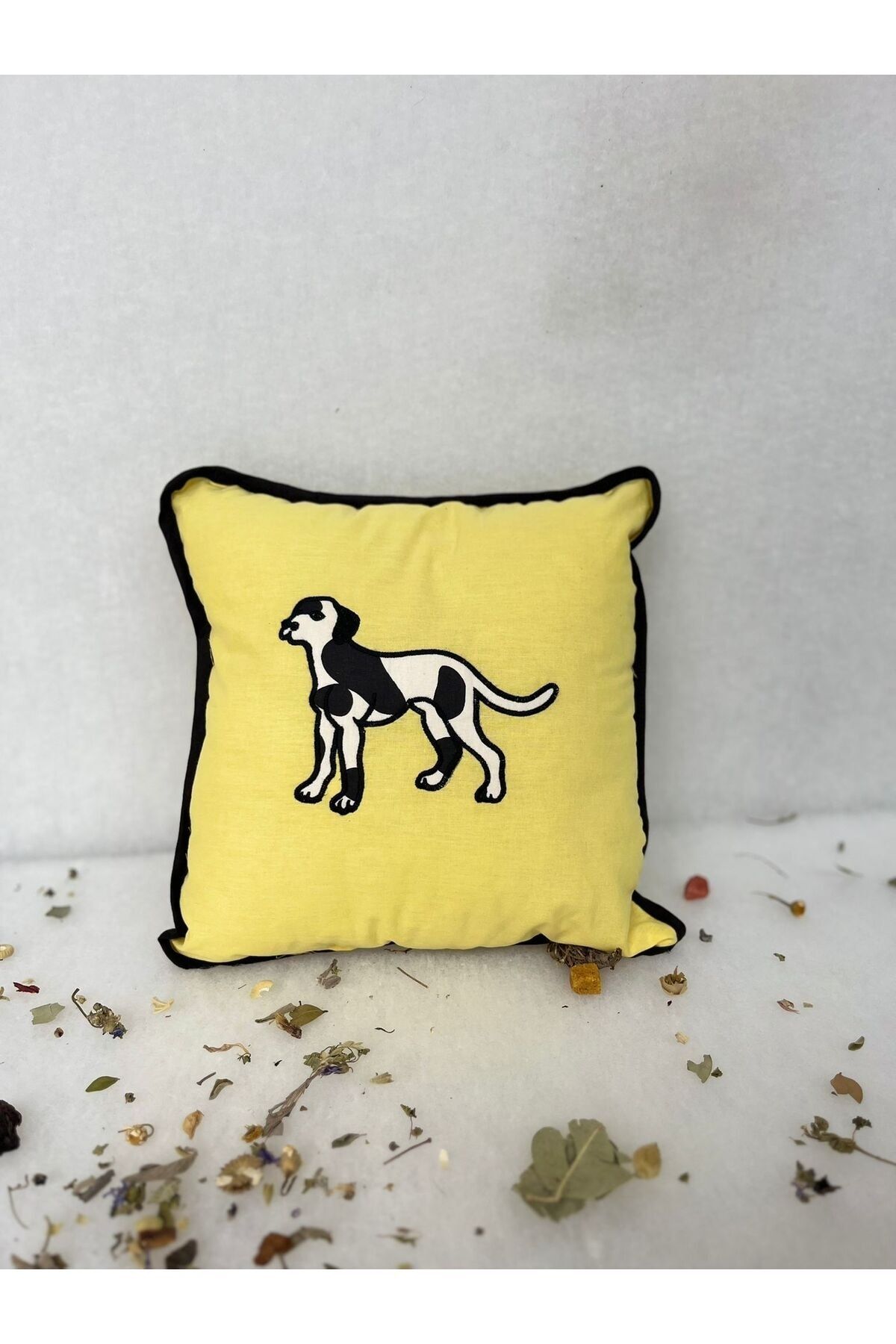 Mini Baby Sarı Köpek Desenli Süs Yastık