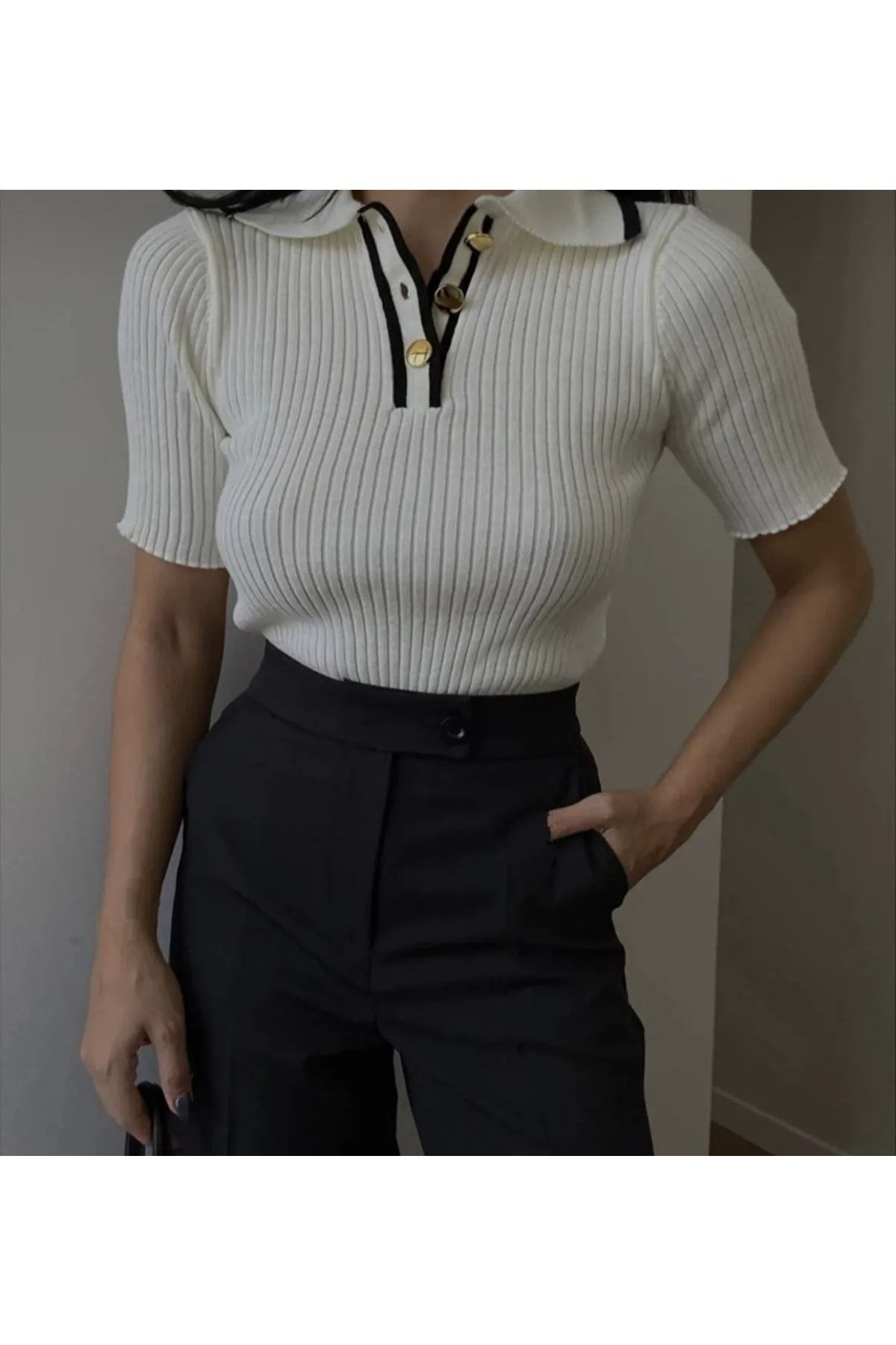 tarzınensa Kadın Siyah Bluz Polo Yaka Crop Gold Düğmeli Crop Kısa Kol Bluz Crop Yazlık Bluz