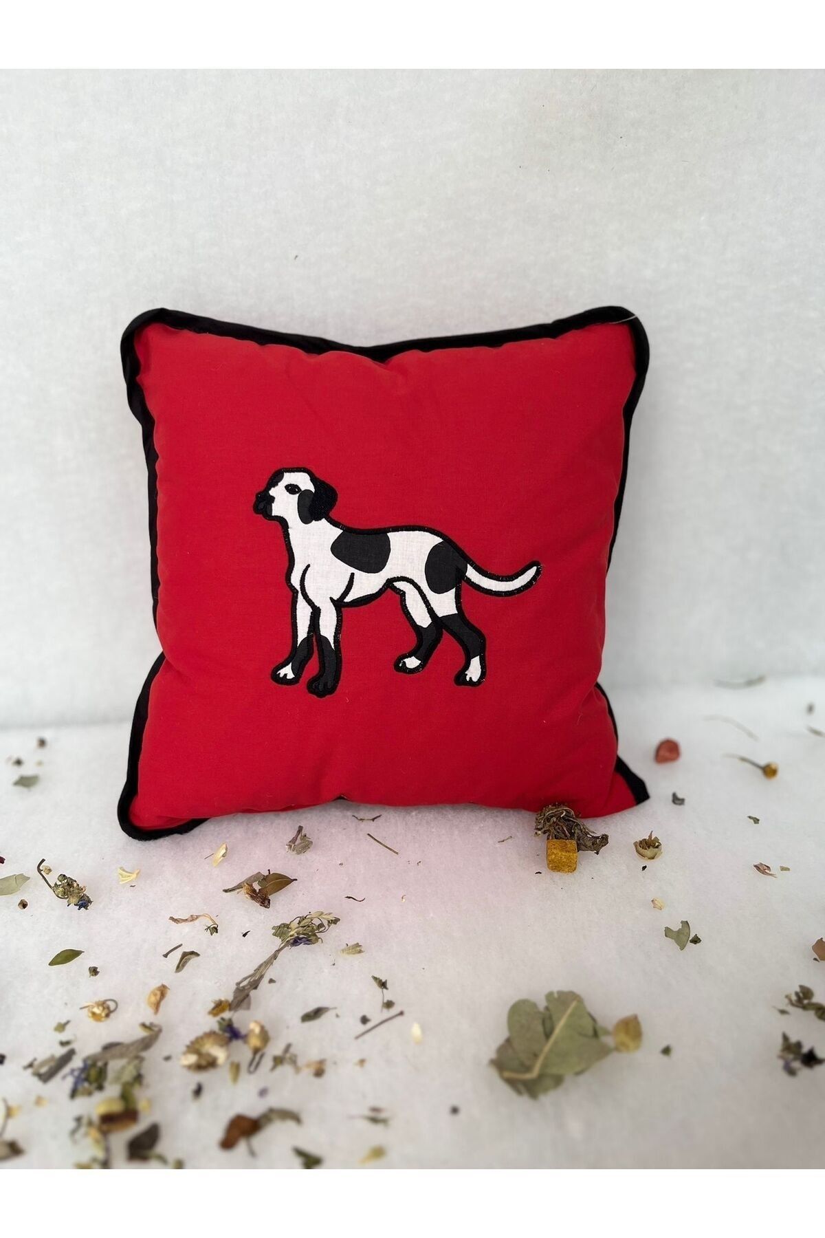 Mini Baby Kırmızı Köpek Desenli Süs Yastık