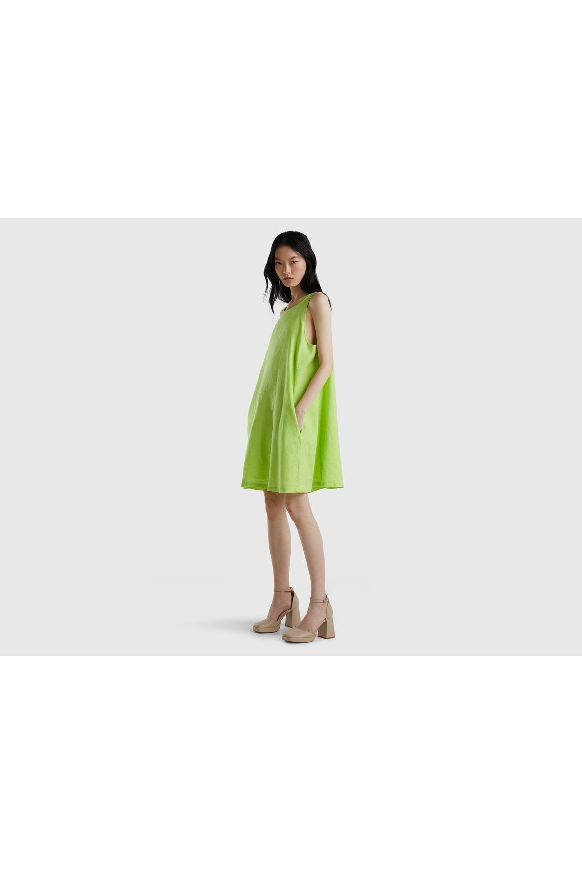 United Colors of Benetton Kadın Açık Yeşil %100 Keten Kolsuz Elbise Lime Rengi
