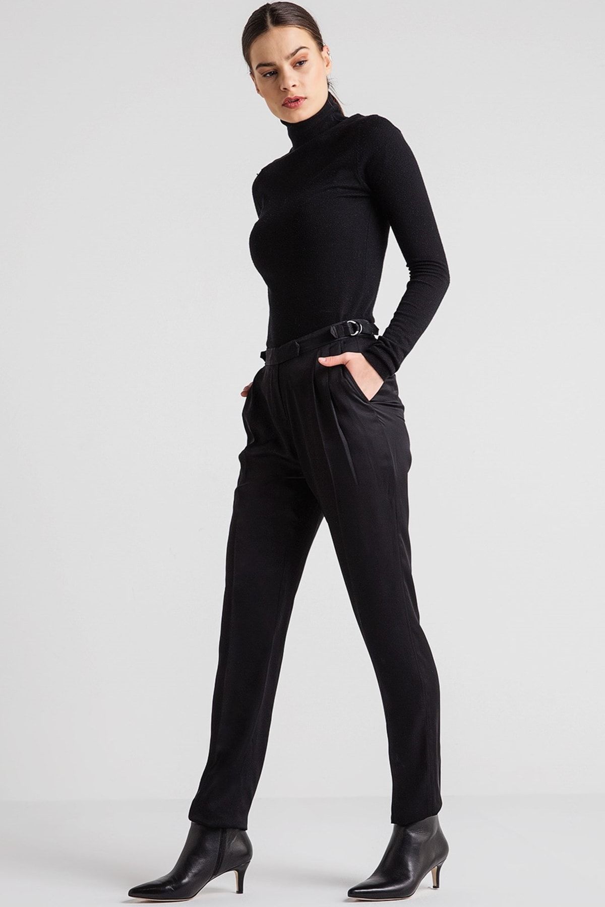 Armani Jeans Kadın Siyah Pantolon Ss1700002894