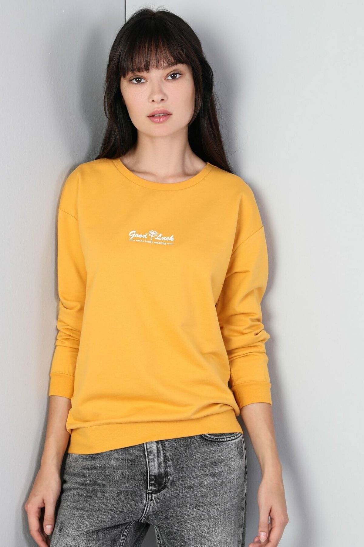 Colin’s KADIN Regular Fit Kadın Sarı Sweatshirt CL1045299