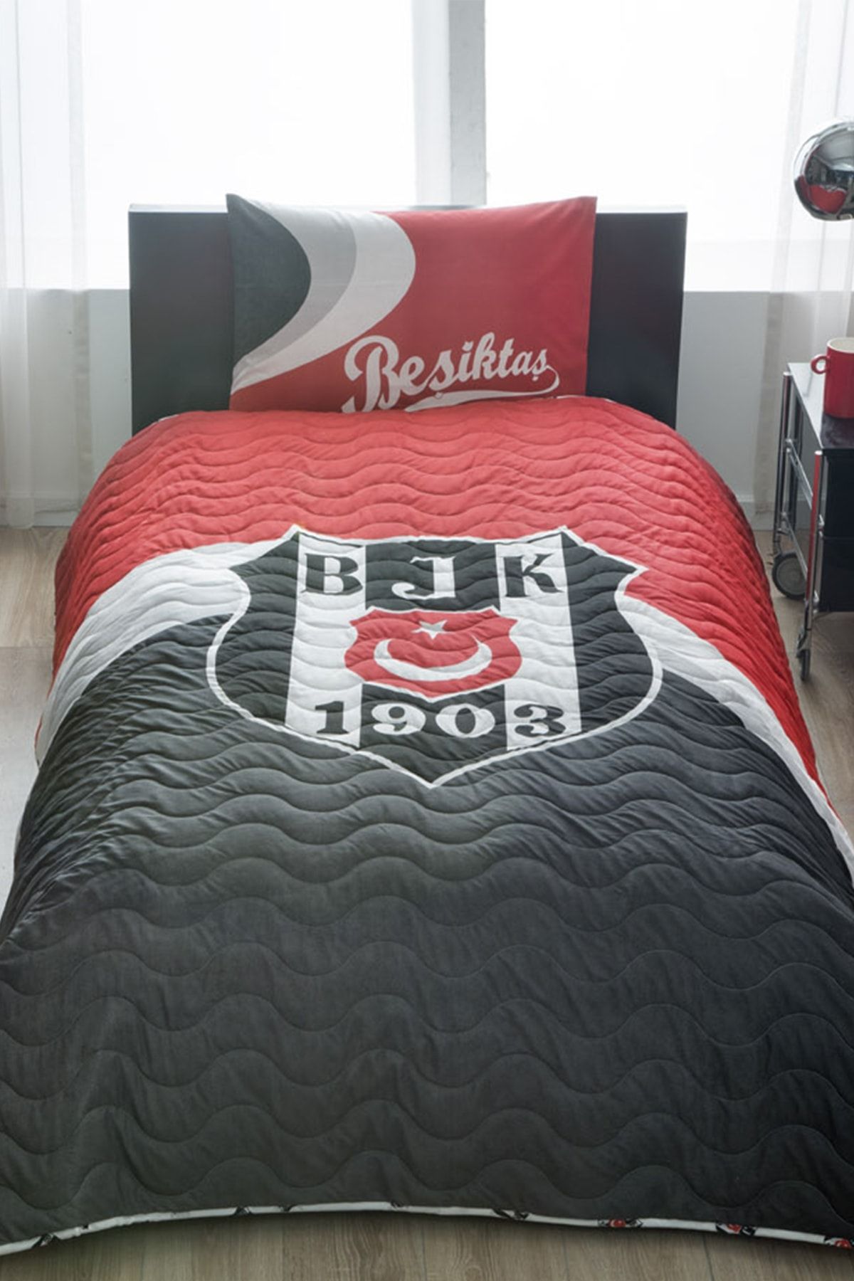 Taç Tek Kişilik Lisanslı Yatak Örtüsü Takımı Beşiktaş Logo