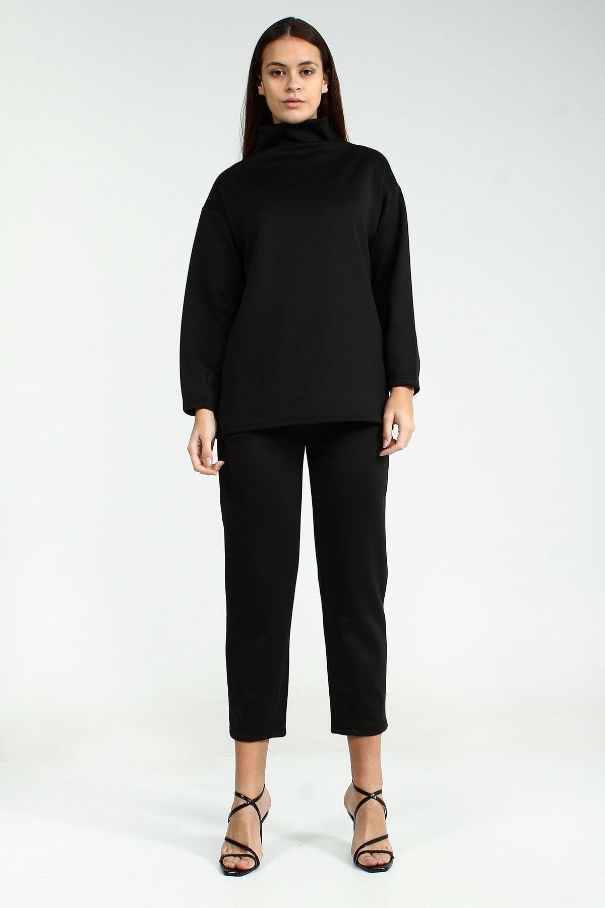 Collezione Siyah Balıkçı Yaka Uzun Kollu Kadın Basic Sweatshirt