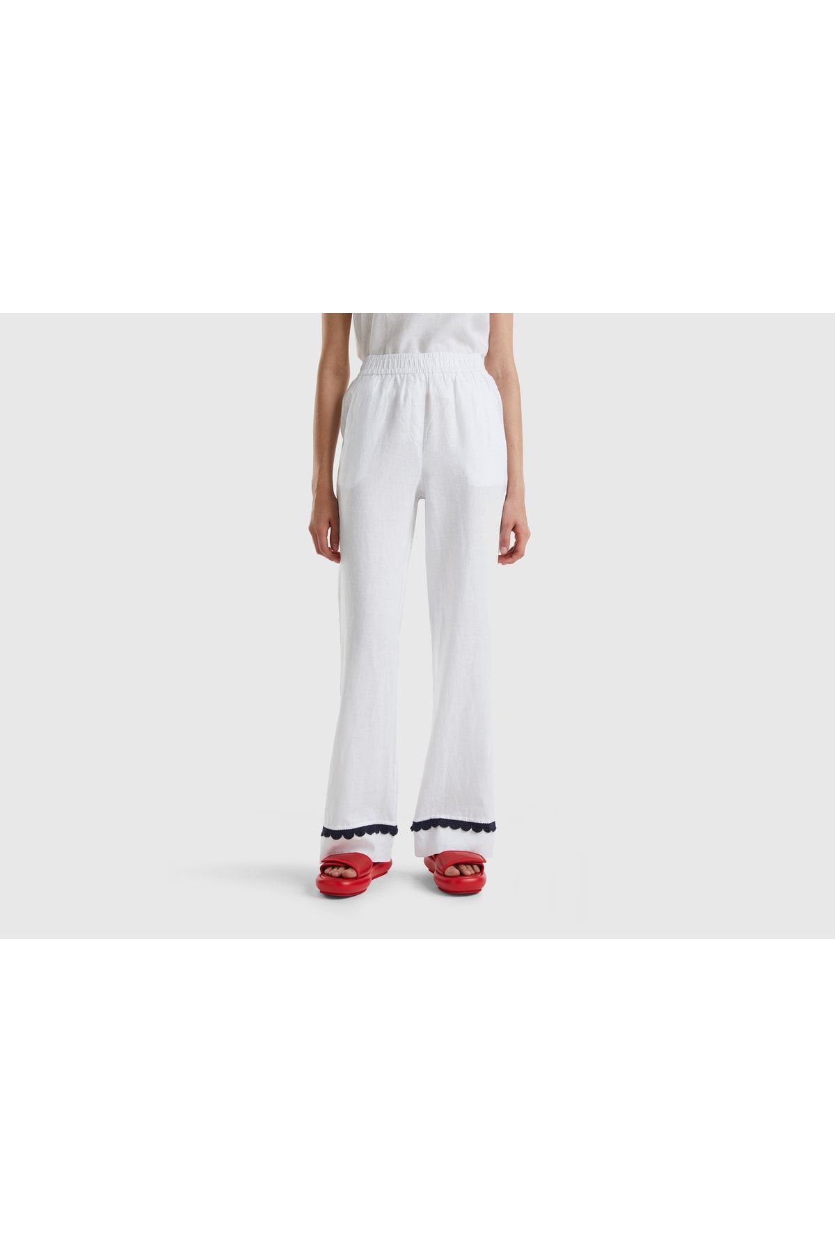 United Colors of Benetton Kadın Beyaz %100 Keten Dantel Detaylı Beli Lastikli Pantolon Beyaz