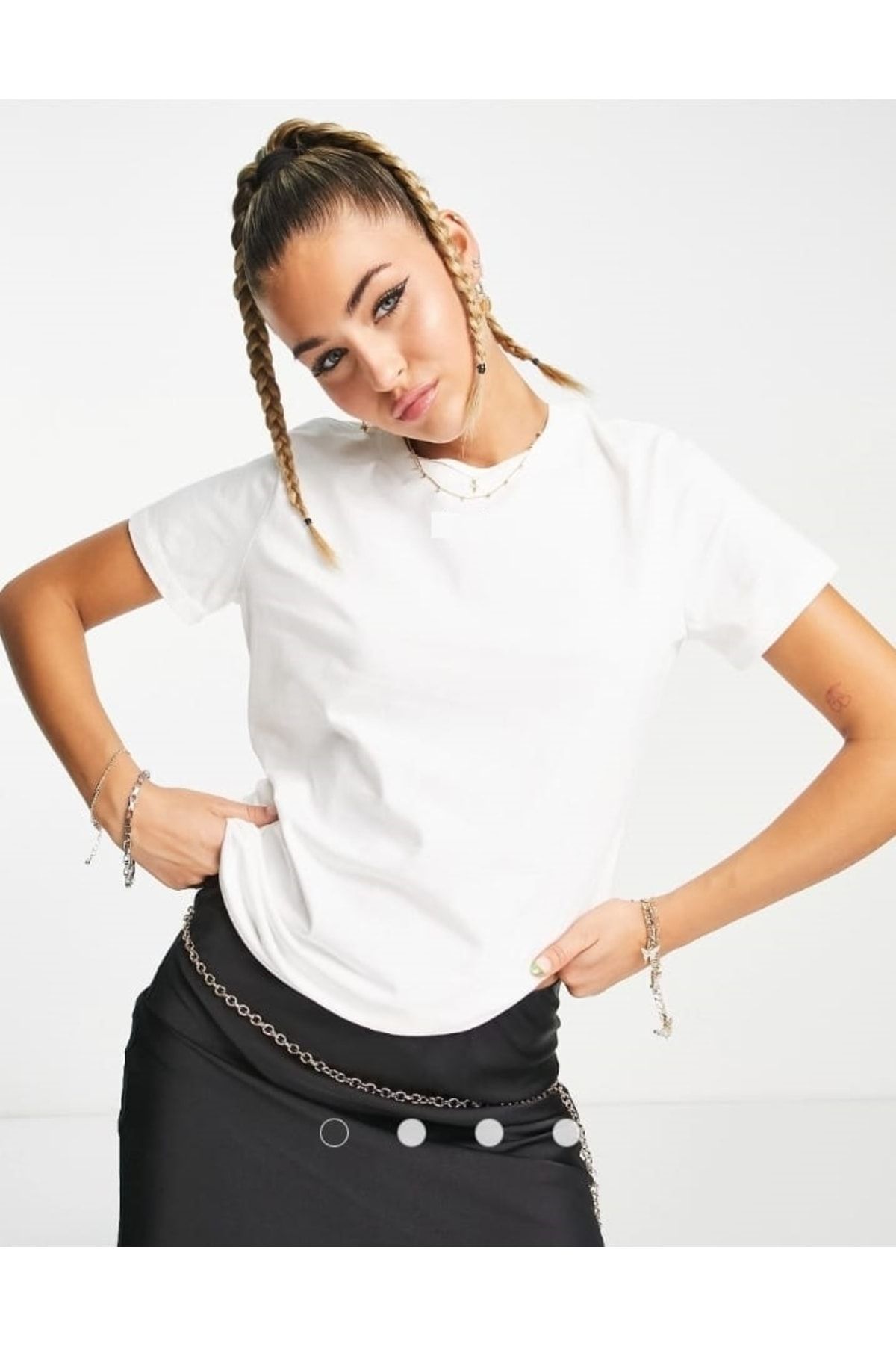 Nike Sportswear İnce Kumaş Düz Pamuklu Kısa Kollu Kadın T-Shirt