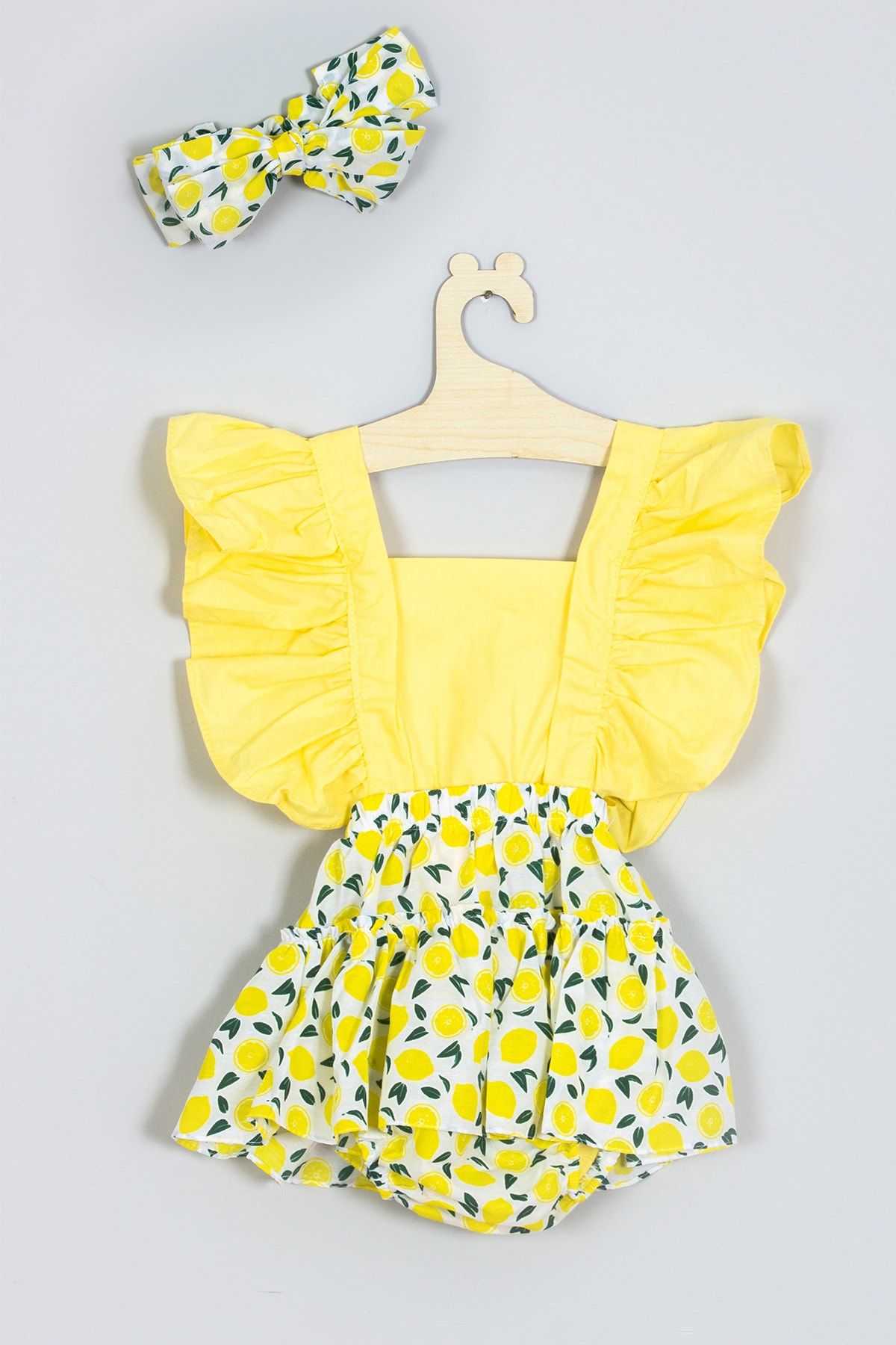 ADABEBEK Kız Bebek Fırfırlı Limon Desenli Bandanalı Salopet Takım