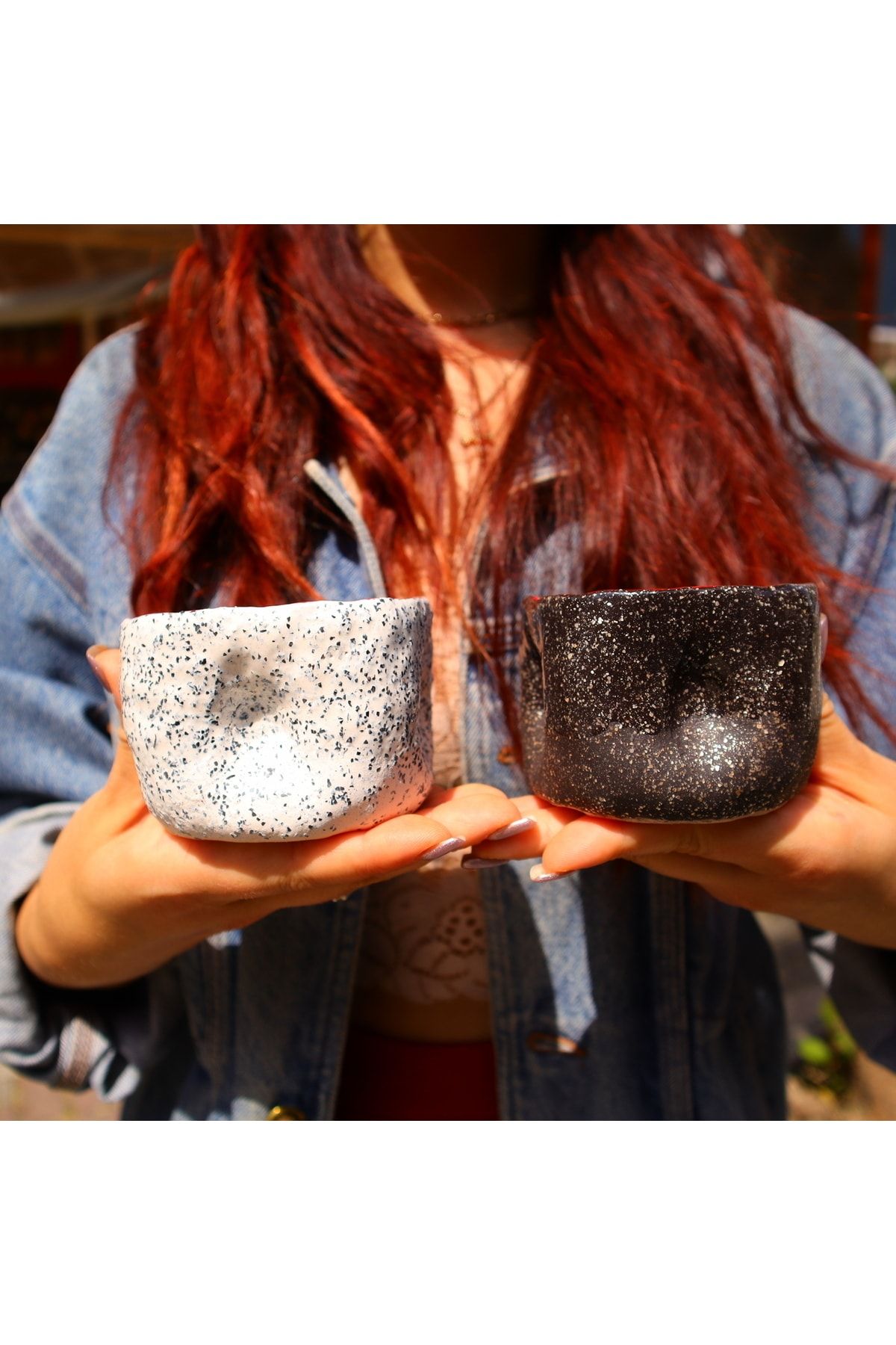 Lily & Loly Ceramics Siyah ve Beyaz Işıltılı Kulpsuz El Yapımı Seramik 2 Li Kahve Kupası Seti - 200 ml (2 Parça)"