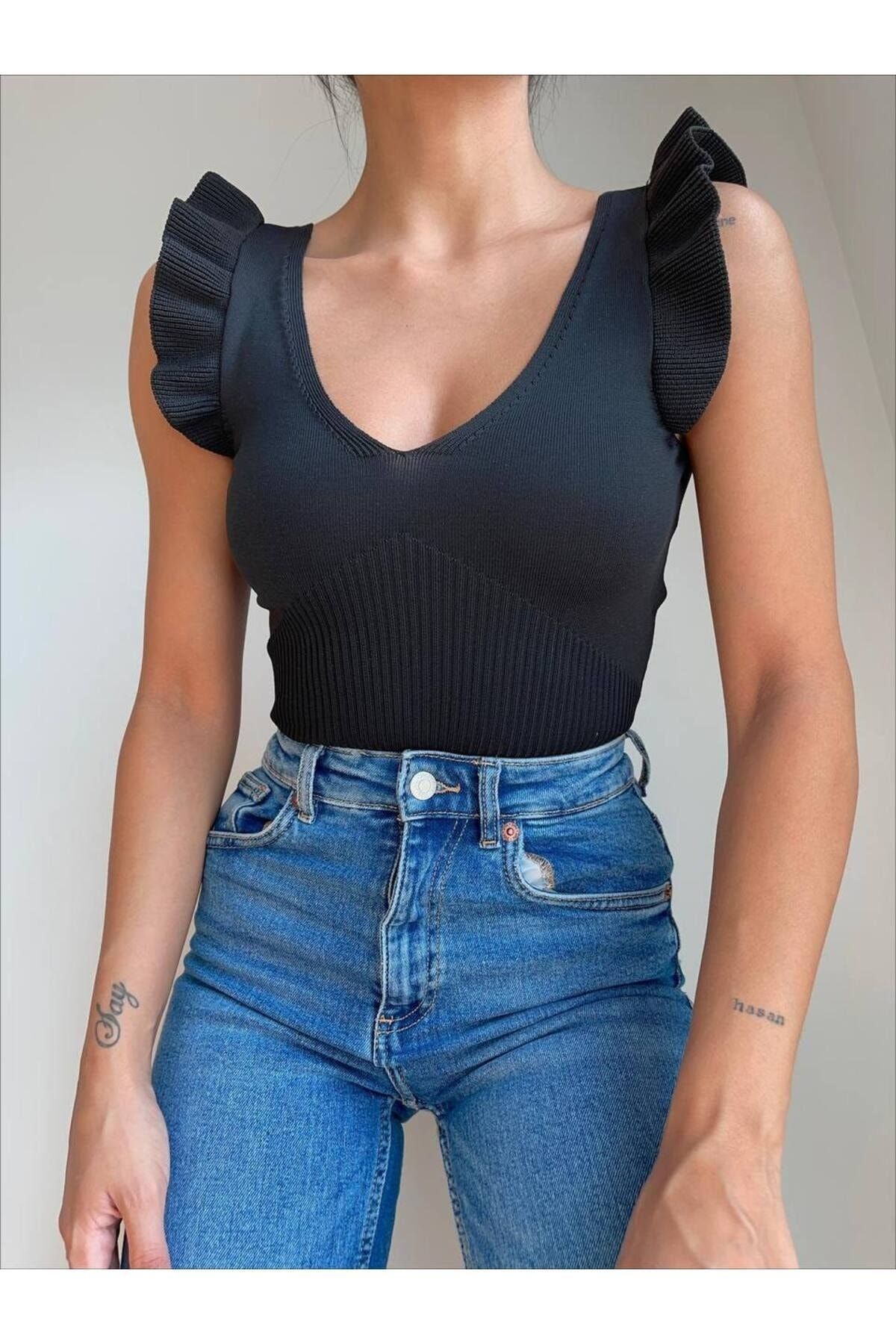 Grenj Fashion Siyah Kolu Fırfır Detaylı Triko Bluz