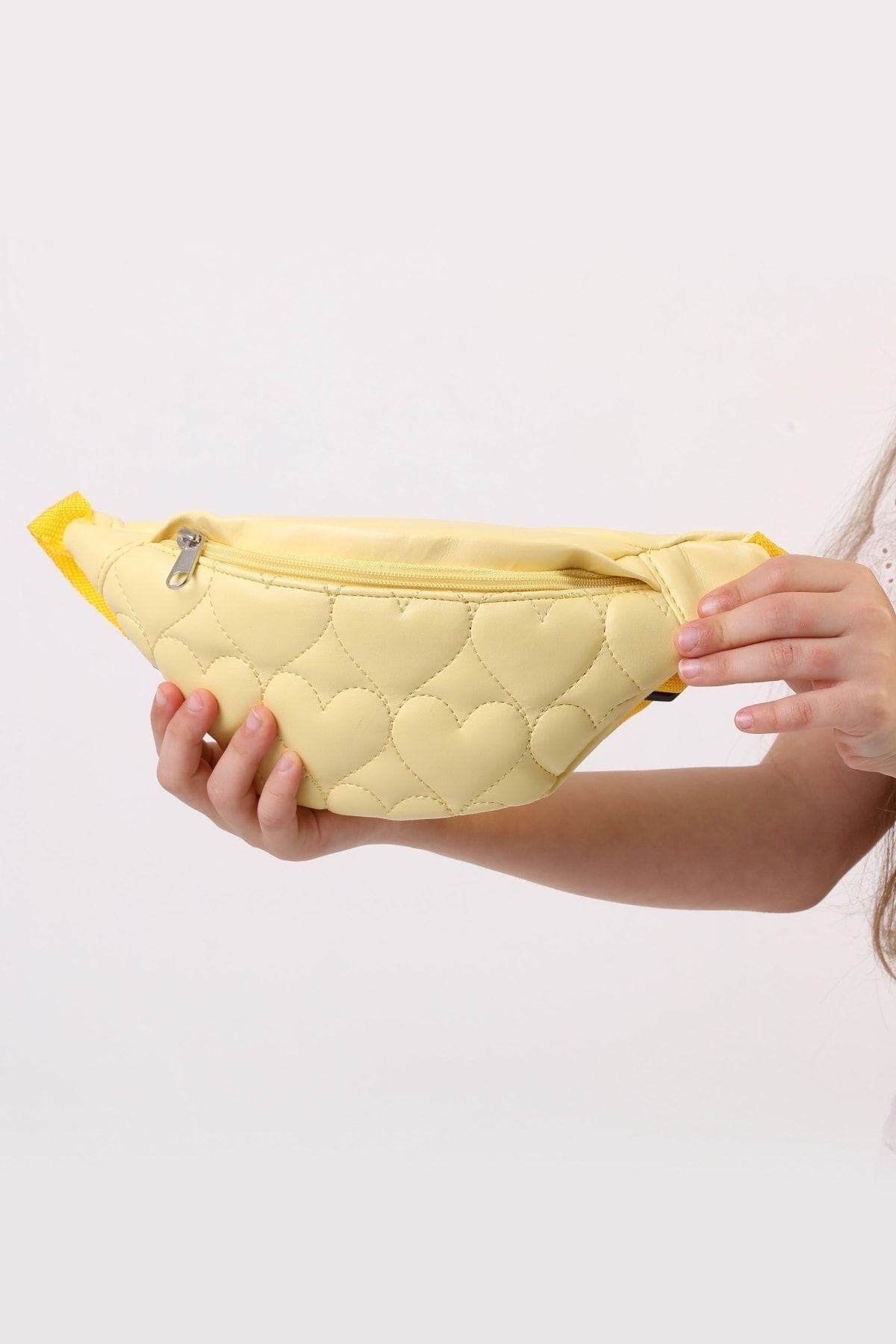 ICONE BAG Icone Çocuk Kalp Kapitone Detaylı Bel Çantası Sarı
