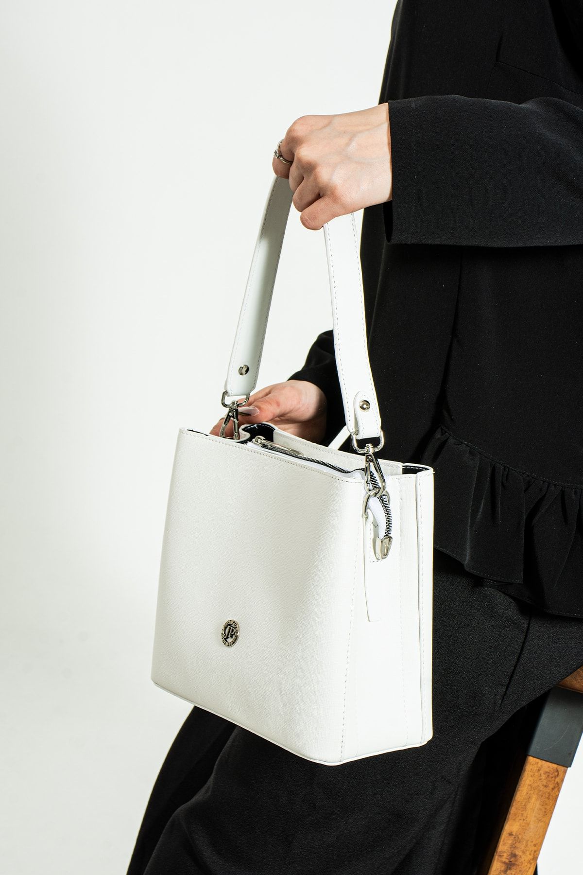 Just Polo justpolo kadın beyaz 4 bölmeli iki askılı omuz ve çapraz çantası