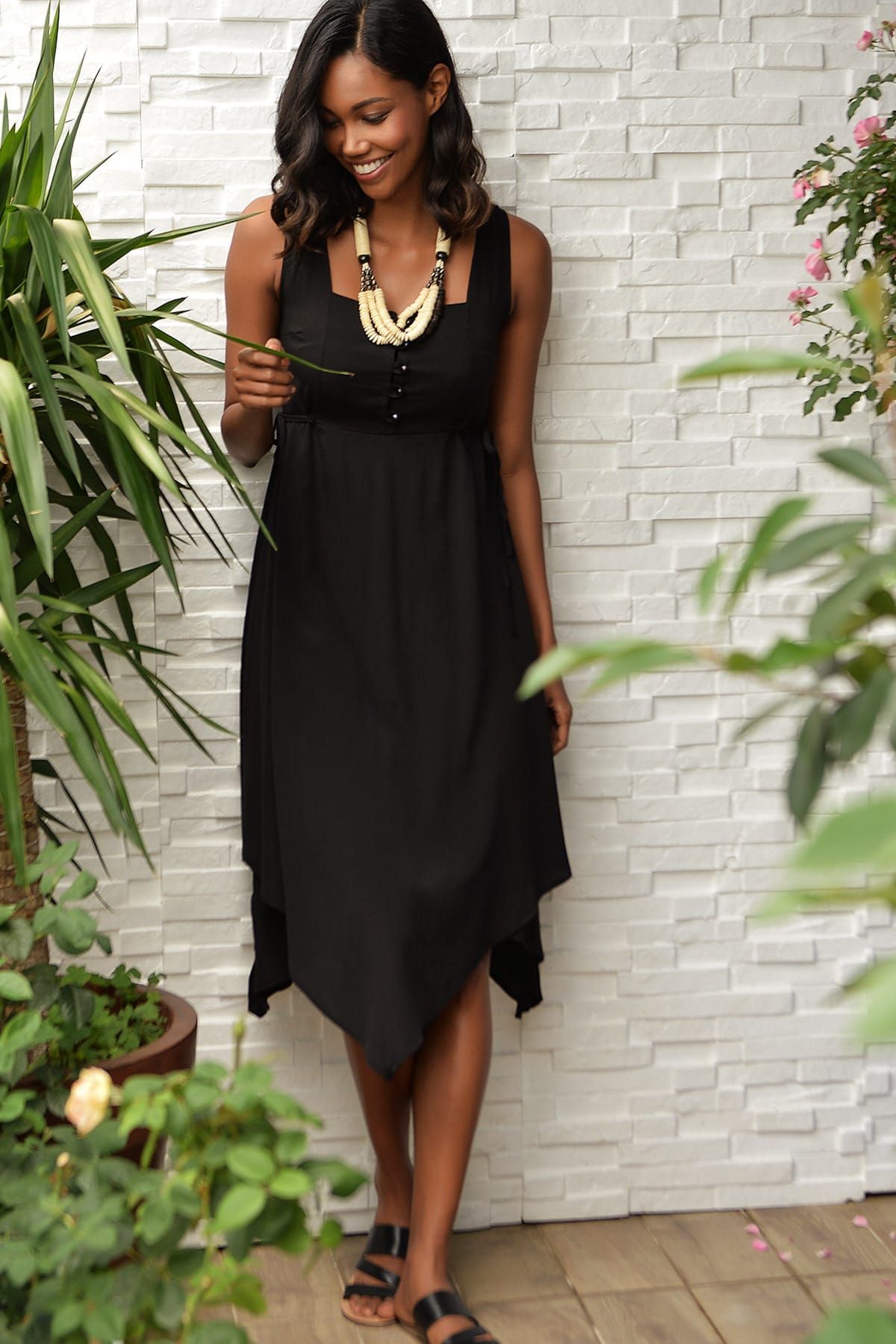 Trend Alaçatı Stili Kadın Siyah Kare Yaka Asimetrik Kat Kat Elbise ALC-Y2067