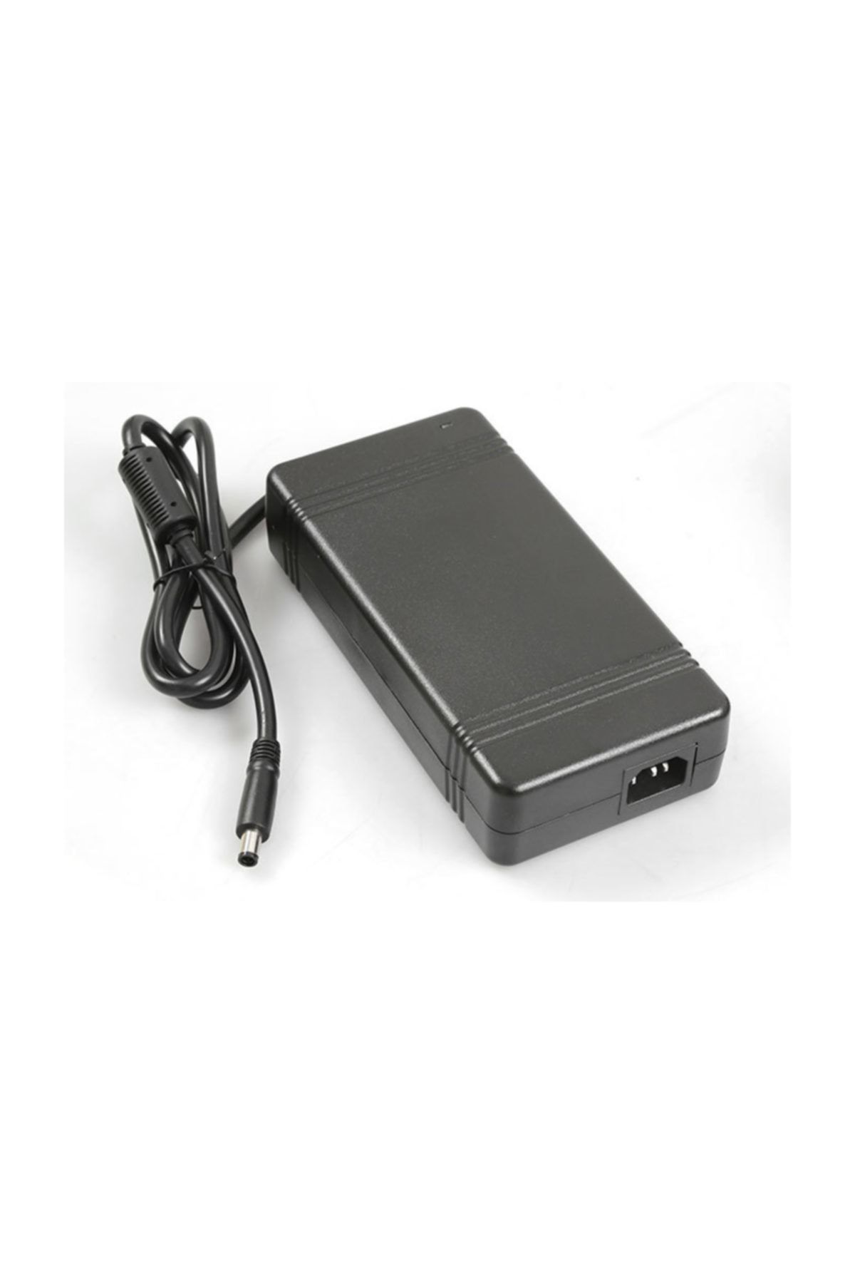 S-Link Sl-nba227 240w 19.5v 12.3a 7..4*5.0 Notebook Standart Adaptör