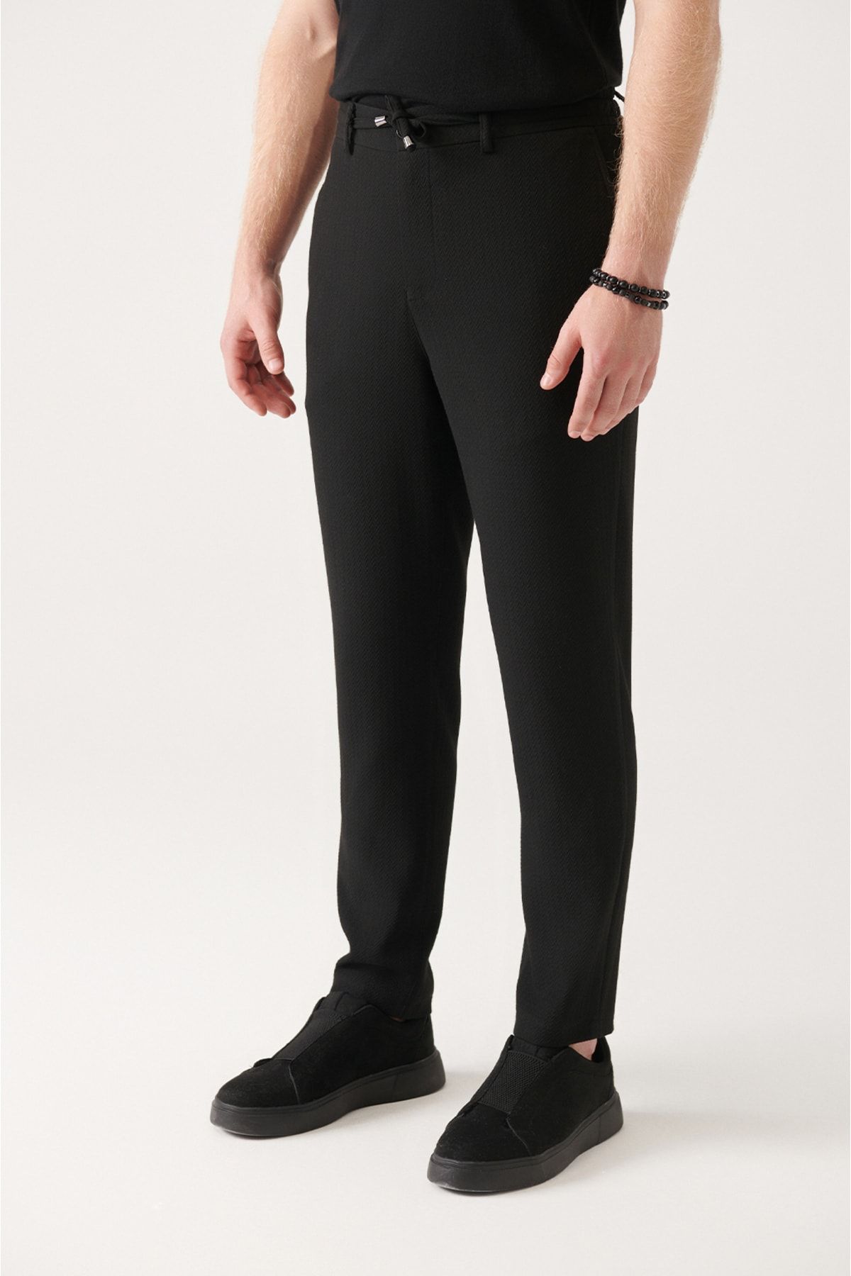 Avva Siyah Esnek Beli Lastikli Bağcıklı Relaxed Fit Pantolon