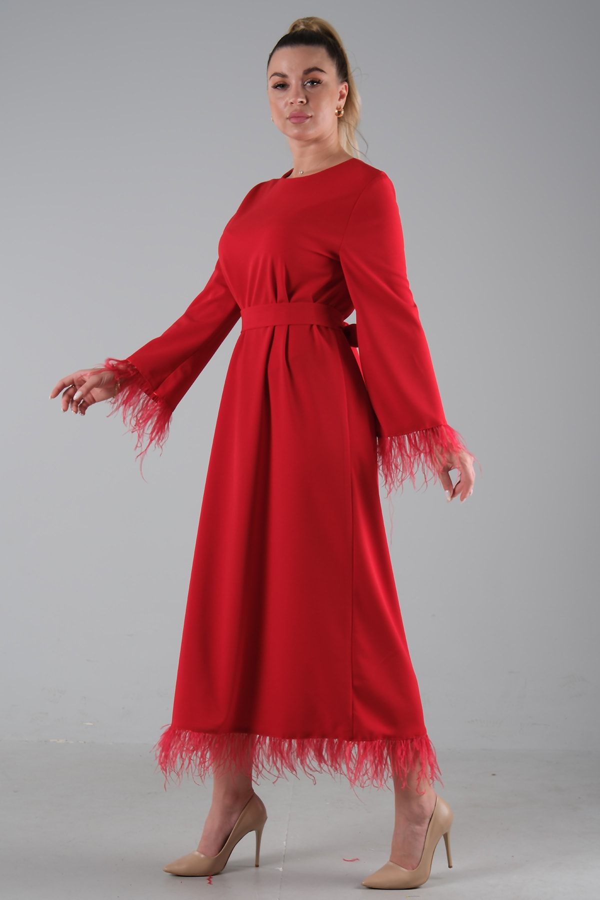 Feminist Uzun Kol Tüy Detaylı Uzun Elbise Kırmızı 31061099
