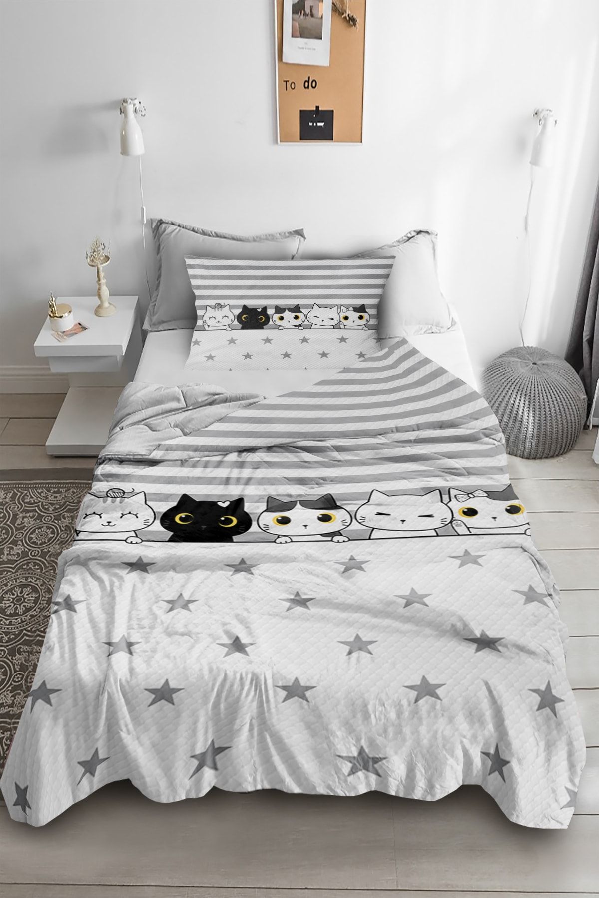 CAPRİCE HALI Caprice Sevimli Kediler Pike & Yatak Örtüsü ( Yastık Kılıflı )