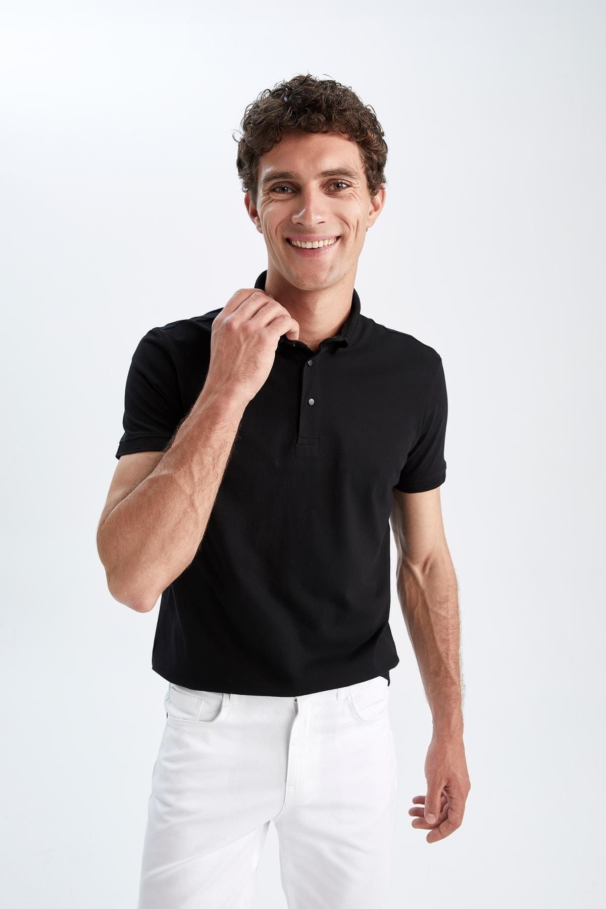 Defacto Slim Fit Polo Yaka Basic Kısa Kollu Pamuklu Tişört