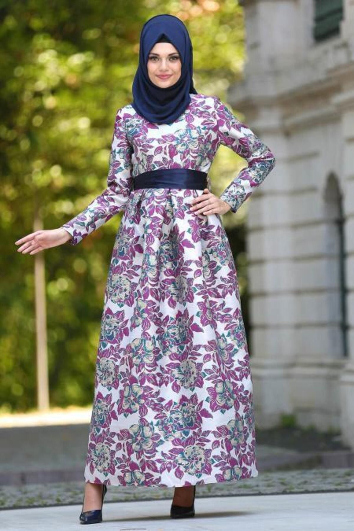 Neva Style Tesettür Abiye Elbise - Jakarlı Çiçek Desenli Bej Tesettür Abiye Elbise 24412BEJ