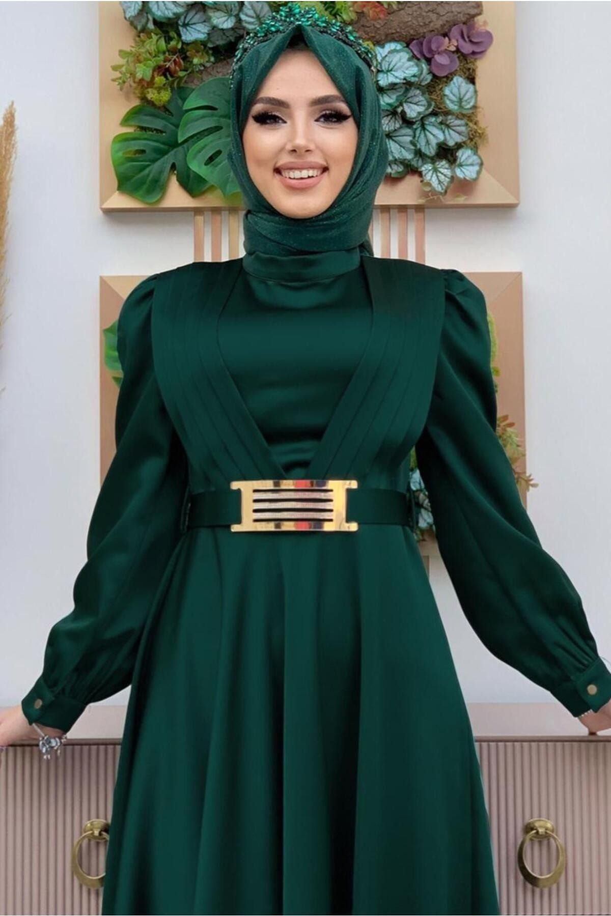 TRENDTESETTÜR Kadın Yeşil (ZÜMRÜT) Kemerli Drape Detaylı Saten Abiye Elbise T 2973