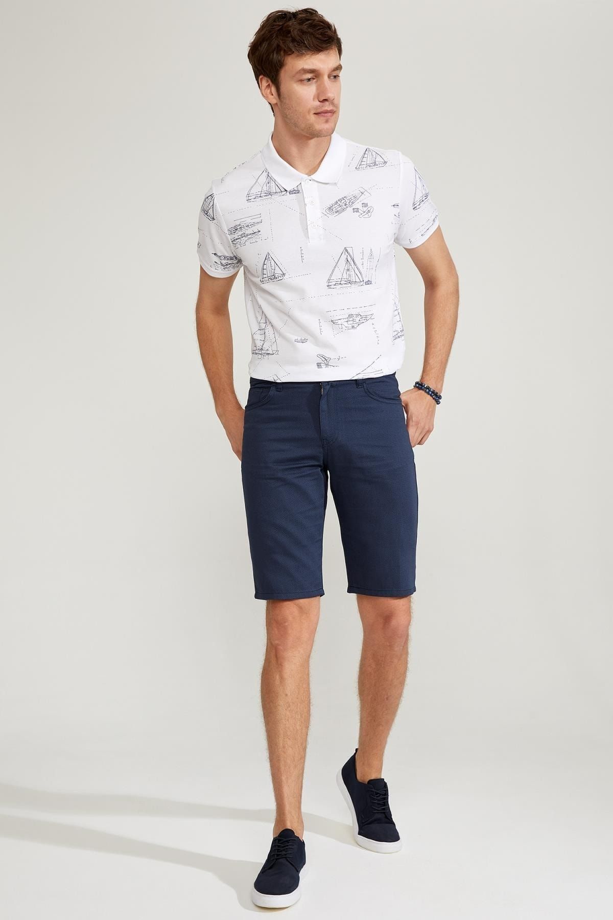 Defacto Slim Fit Kemerli Bermuda Şort