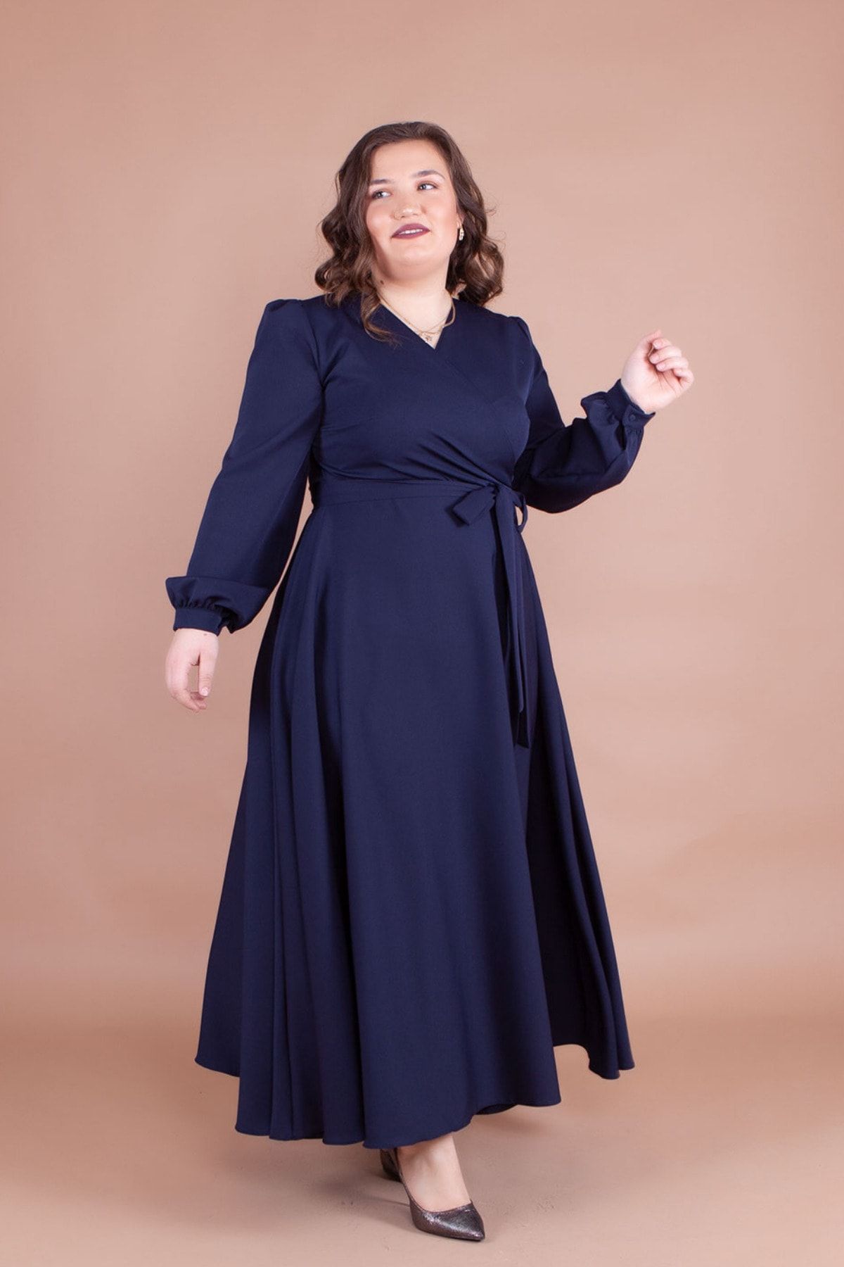NO48 Lacivert Kruvaze Yaka Uzun Kol Düğmeli Manşetli Uzun Boy Kuşaklı Büyük Beden Elbise