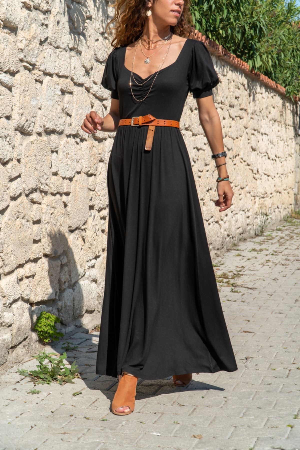 Güneşkızı Kadın Siyah Öpücük Yaka Uzun Kiloş Elbise