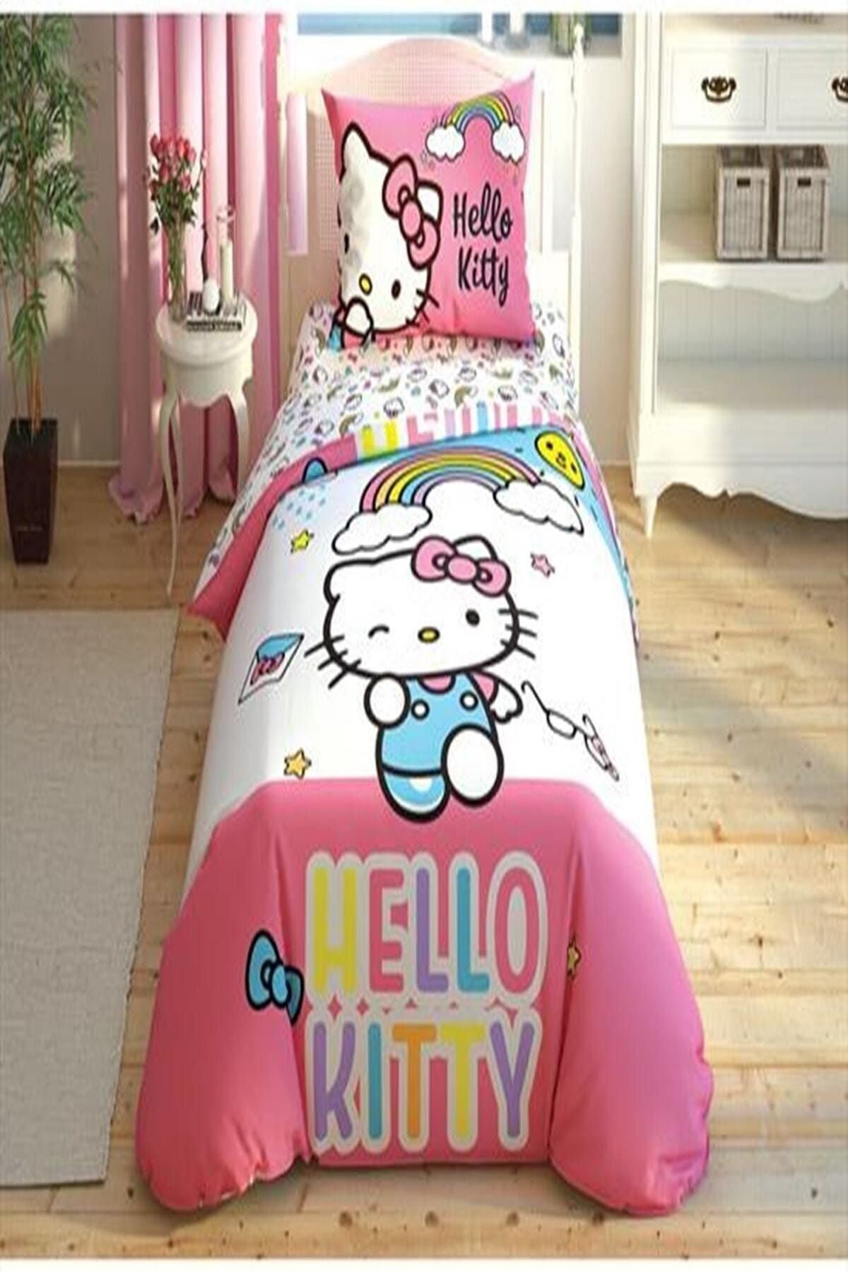 Taç Lisanslı Tek Kişilik Nevresim Takımı Hello Kitty Rainbow