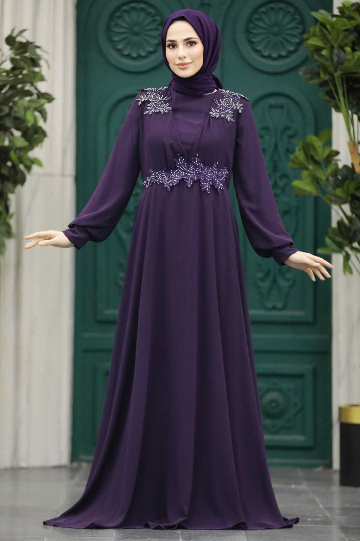 Neva Style Tesettürlü Abiye Elbise - Boncuk Detaylı Mürdüm Tesettür Abiye Elbise 22113MU