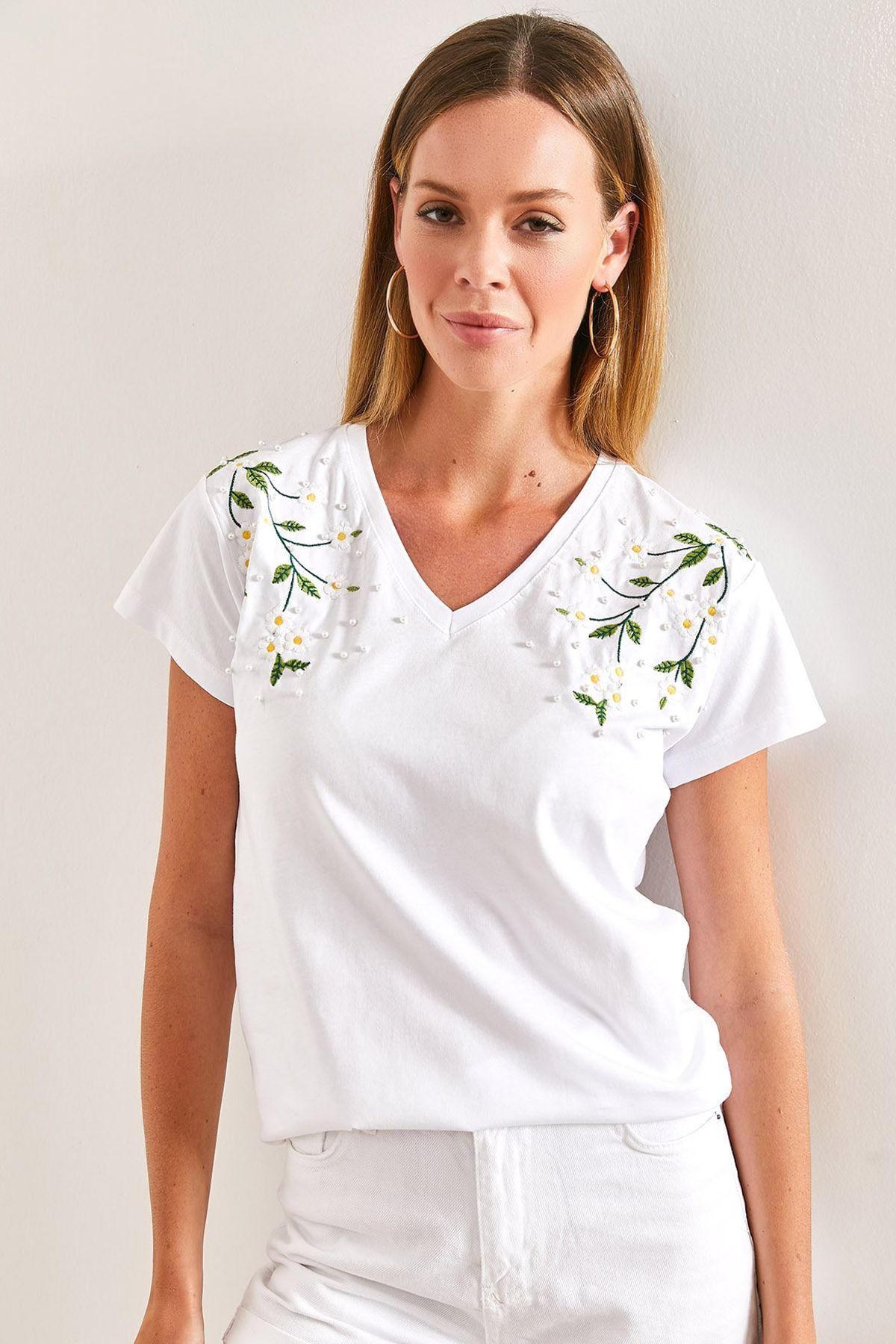 Bianco Lucci Kadın Papatya İşlemeli Penye Tshirt