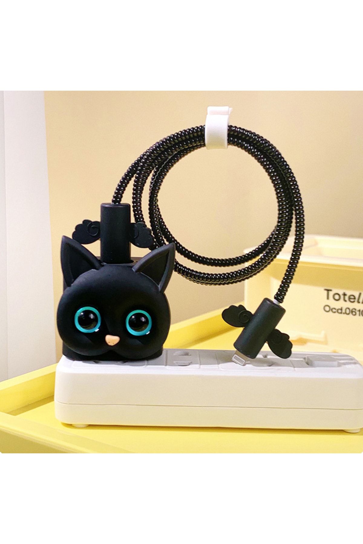Köstebek Iphone 18-20w Şarjlara Uyumlu Siyah Sevimli Kedi Yüzü Şarj Adaptörü Ve Kablo Koruyucu