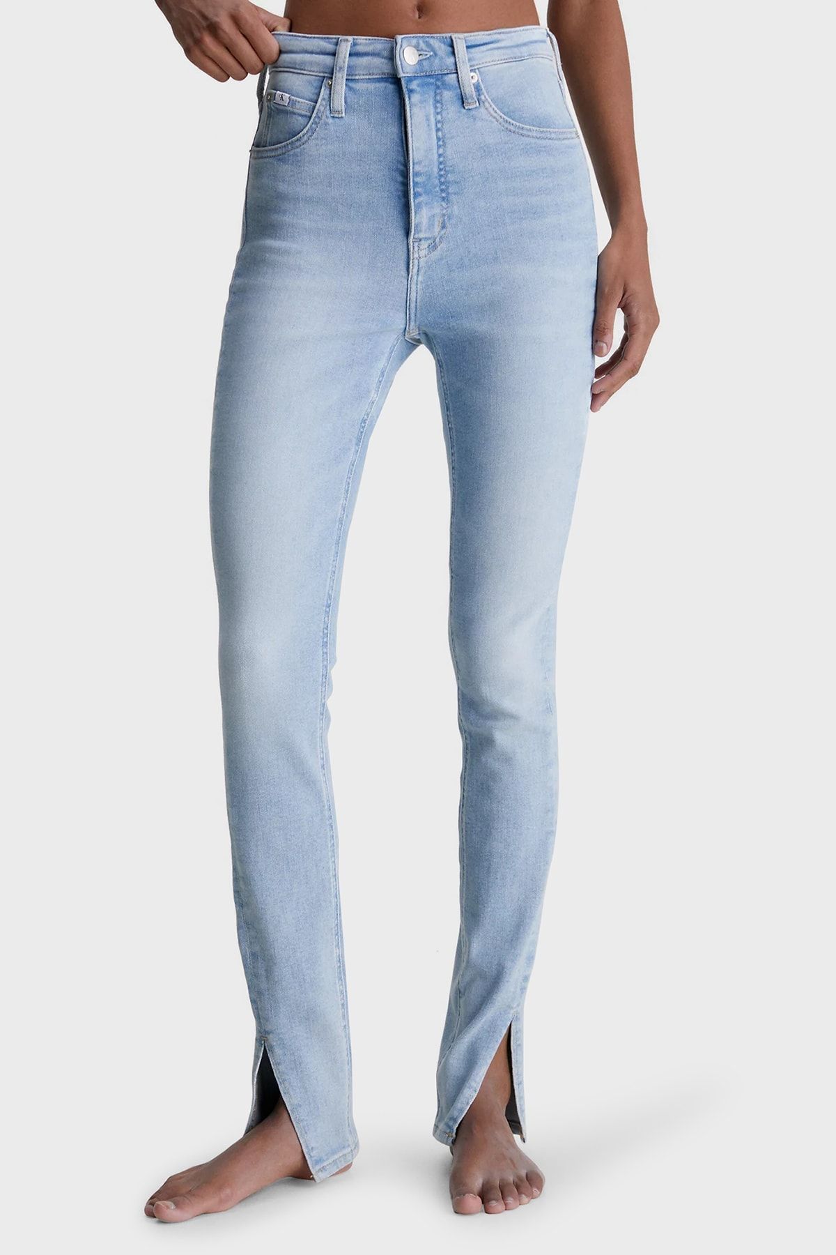Calvin Klein Yüksek Bel Süper Skinny Fit Yırtmaçlı Dar Paça Jeans J20J2212261A4 KOT PANTOLON J