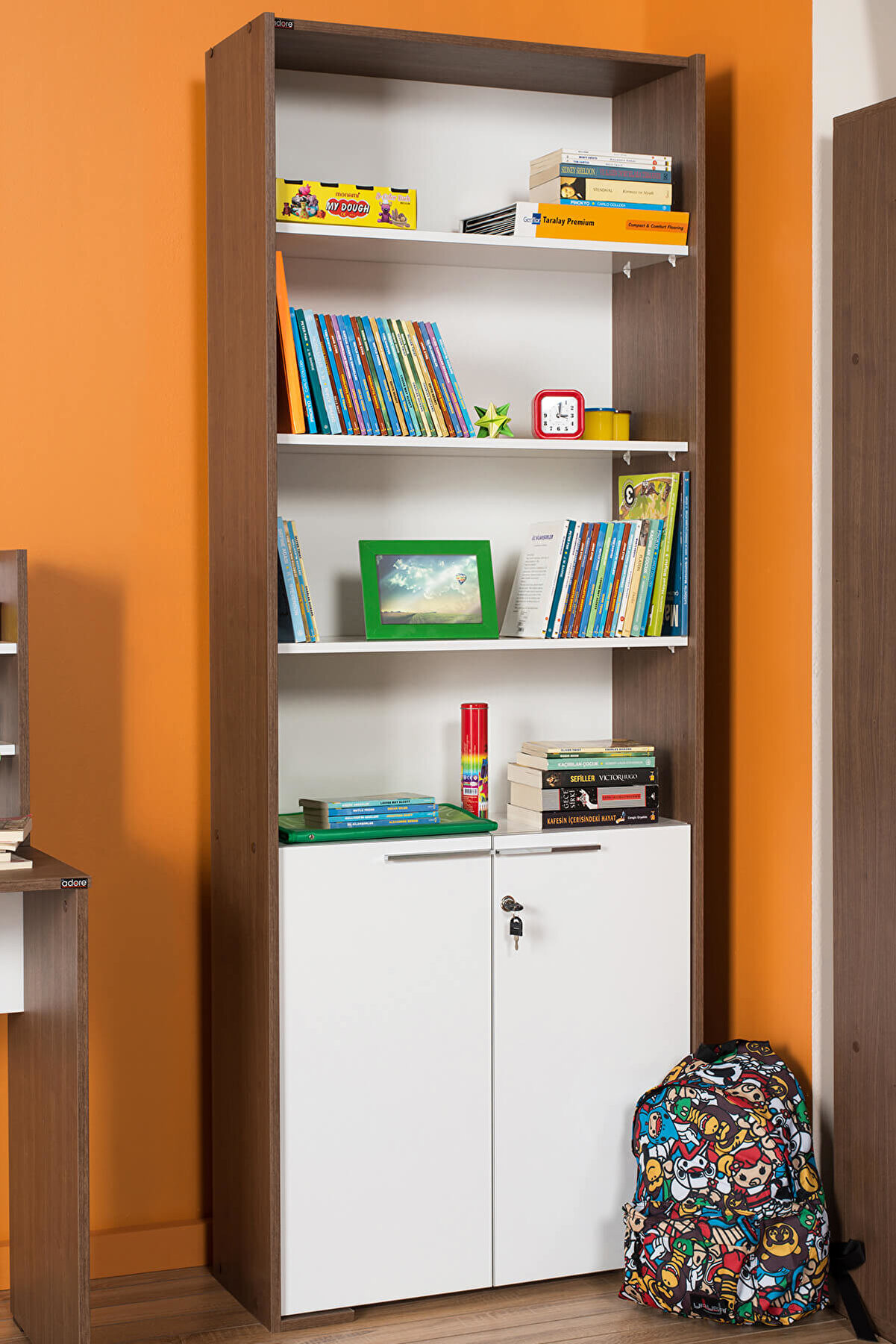 Adore Mobilya Concept 6 Raflı Kilitli Kitaplık Noce / Lake Beyaz