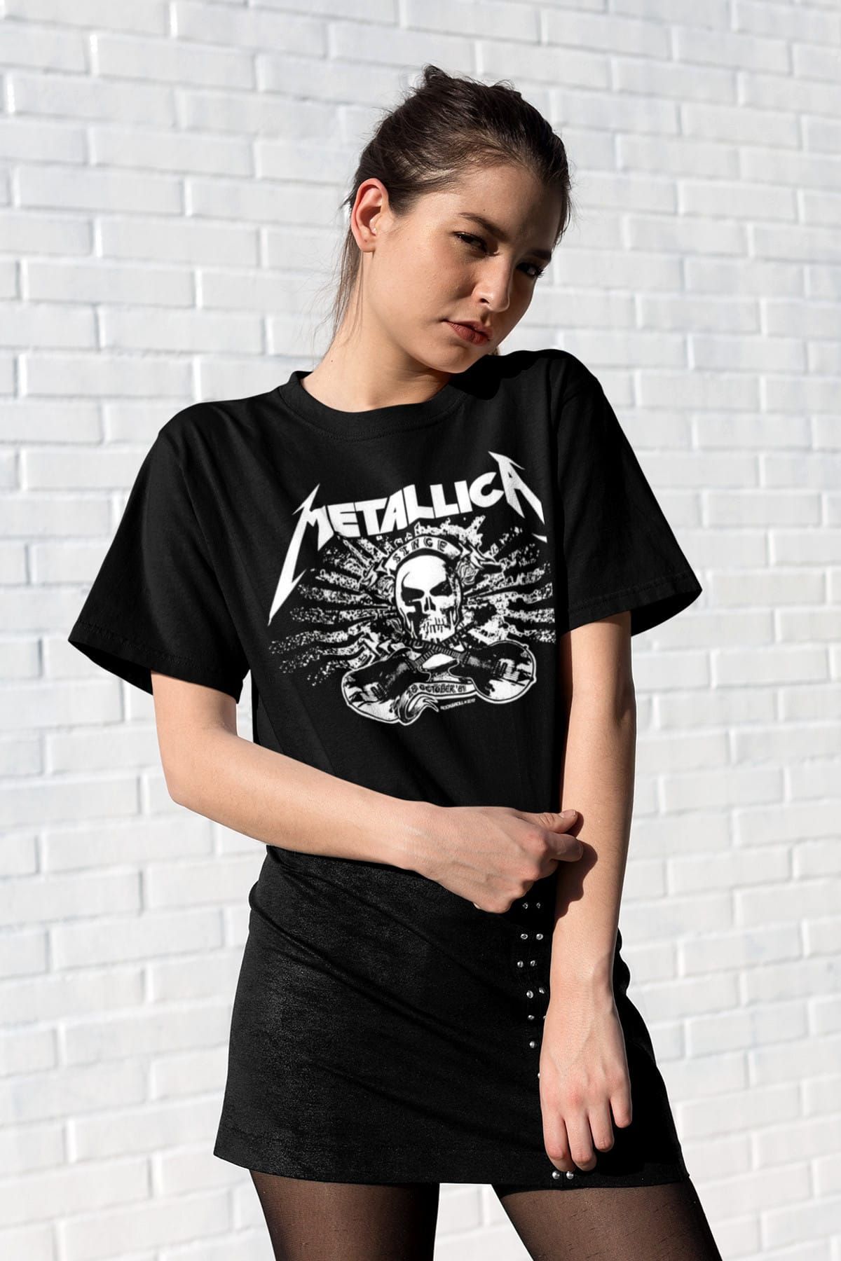 ROCK GURU Metallica Kurukafa Siyah Kısa Kollu Kadın|Bayan Tişört